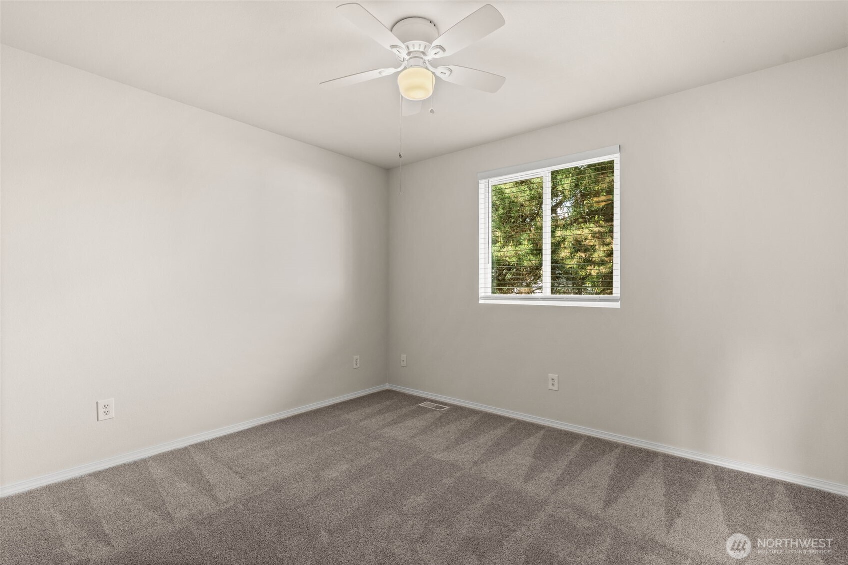 511 Harrison Street , Sumner, WA 98390