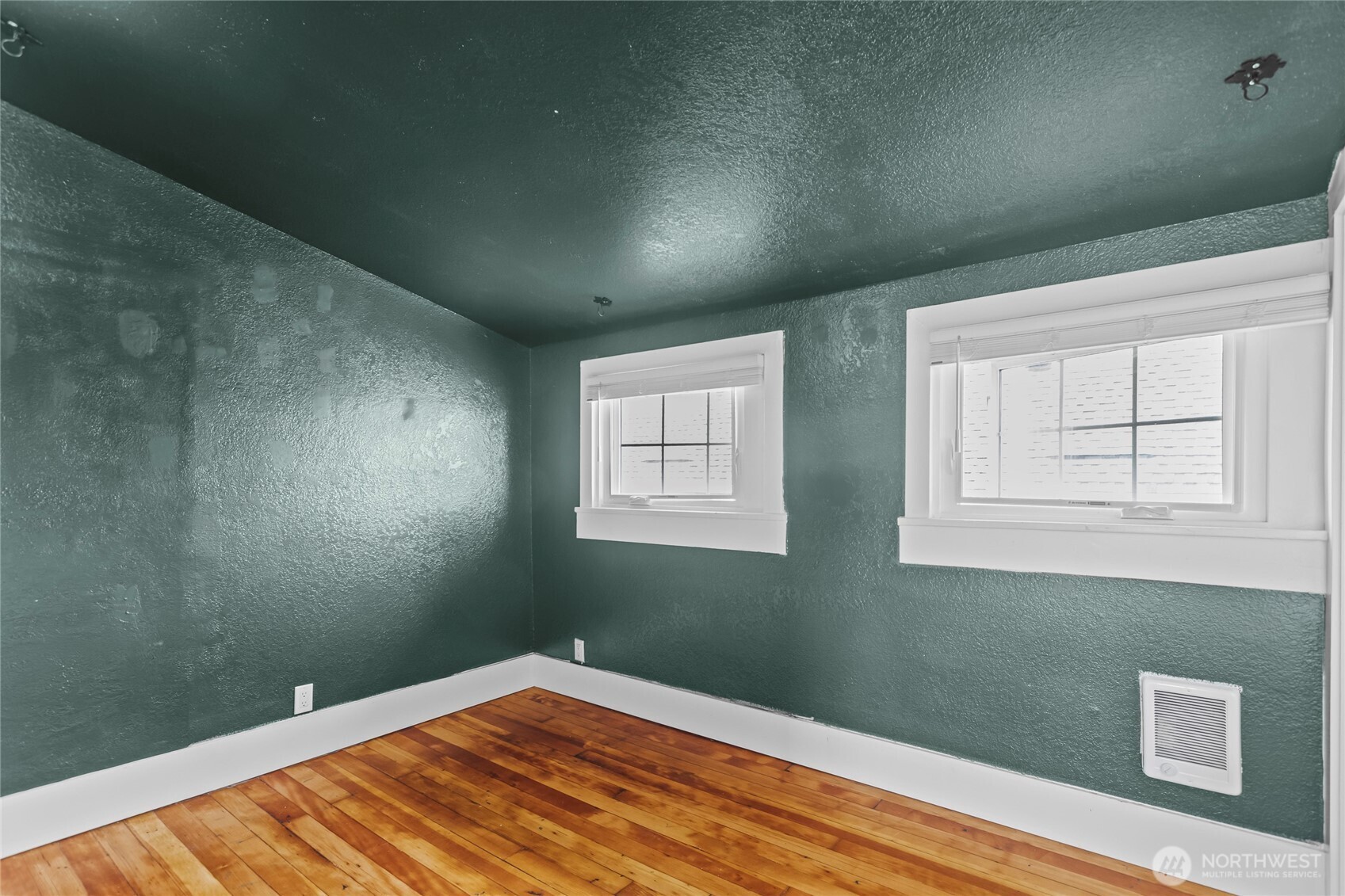 405 E 34th Street , Tacoma, WA 98404