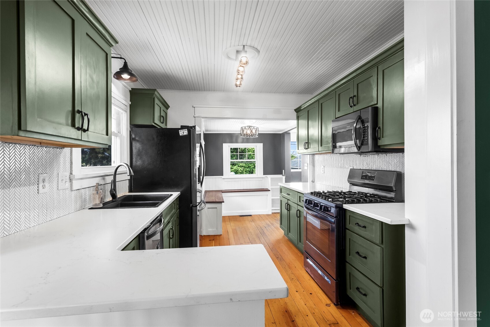 405 E 34th Street , Tacoma, WA 98404