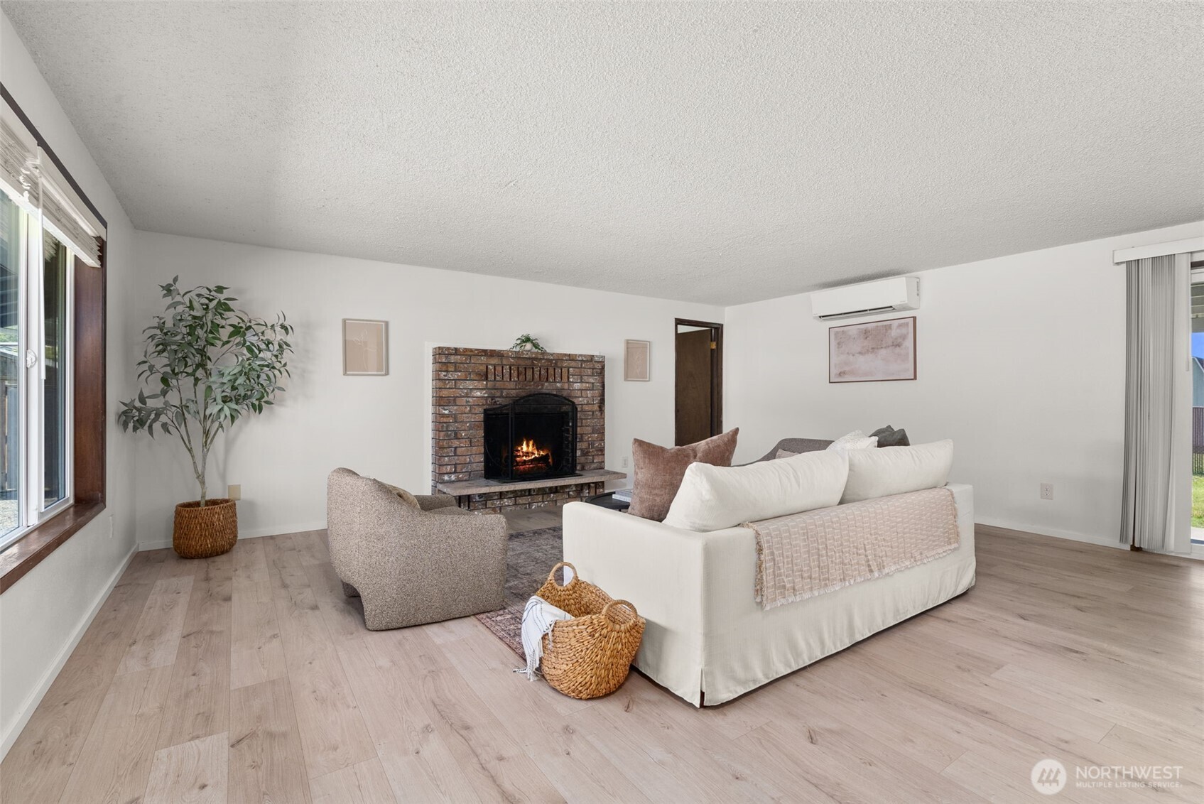 2119 SW Olympic Drive , Chehalis, WA 98532