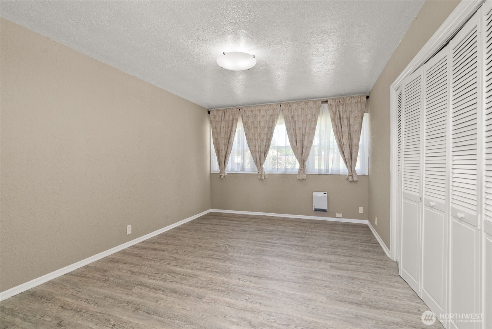 246 Kennicott Road , Chehalis, WA 98532