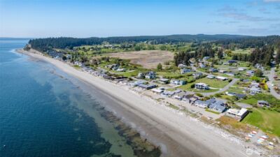 977 Moonraker Drive , Freeland, WA 98249