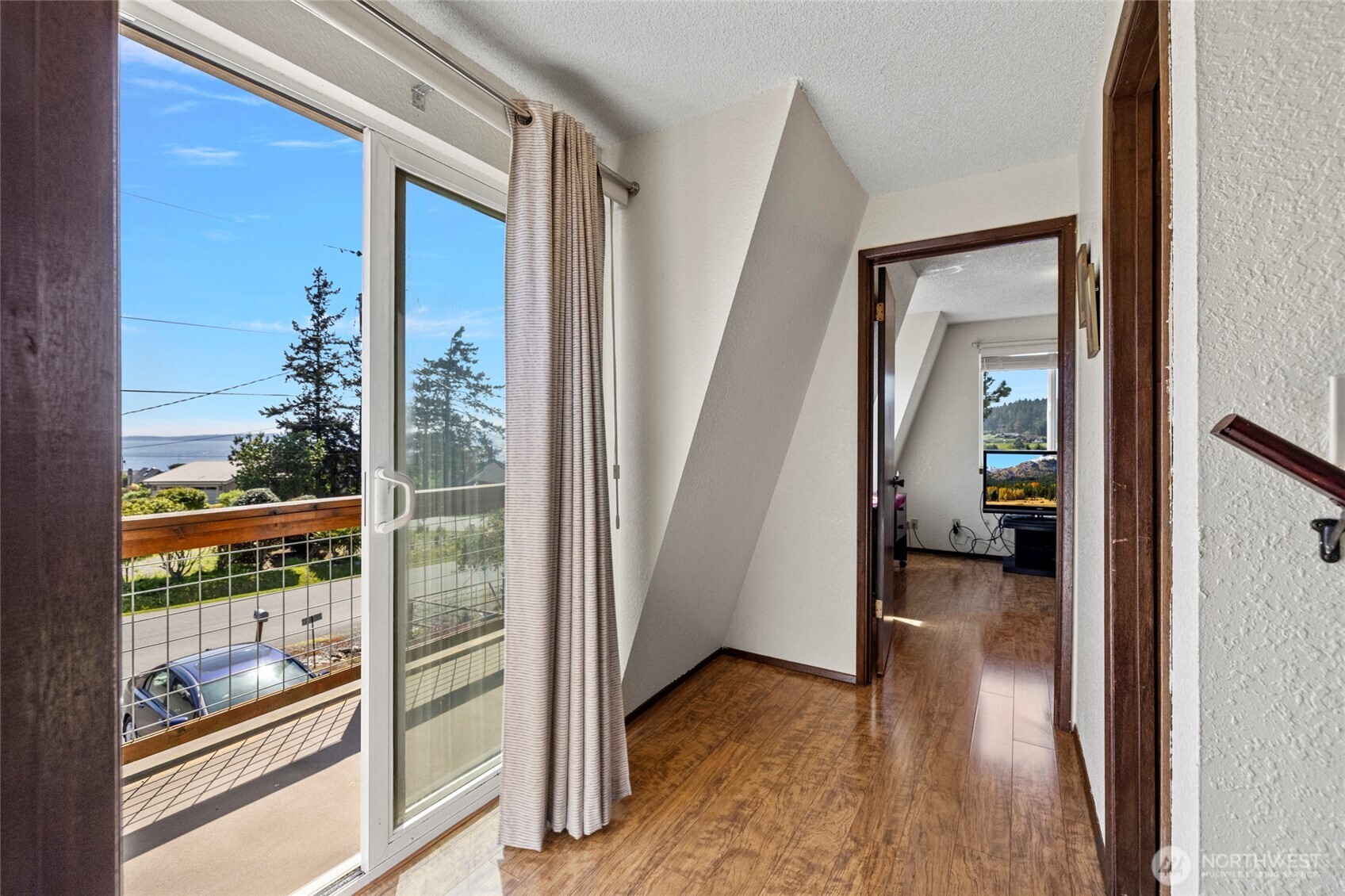977 Moonraker Drive , Freeland, WA 98249