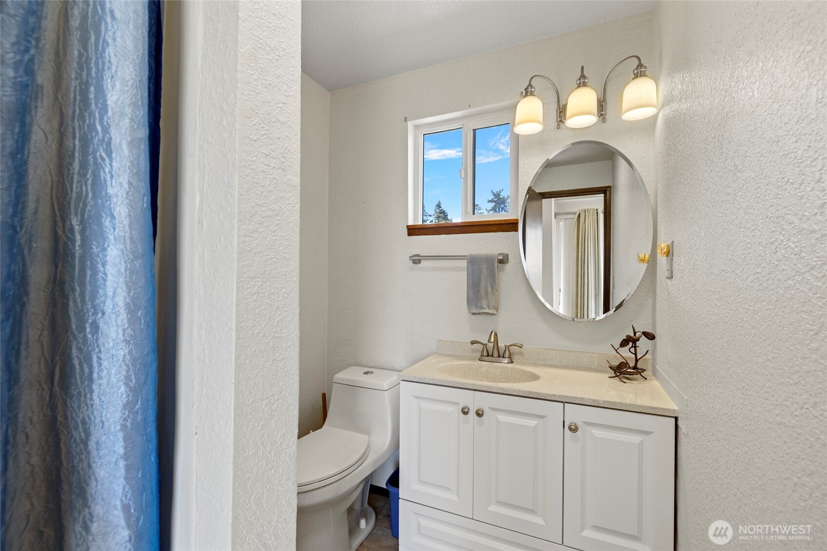 977 Moonraker Drive , Freeland, WA 98249