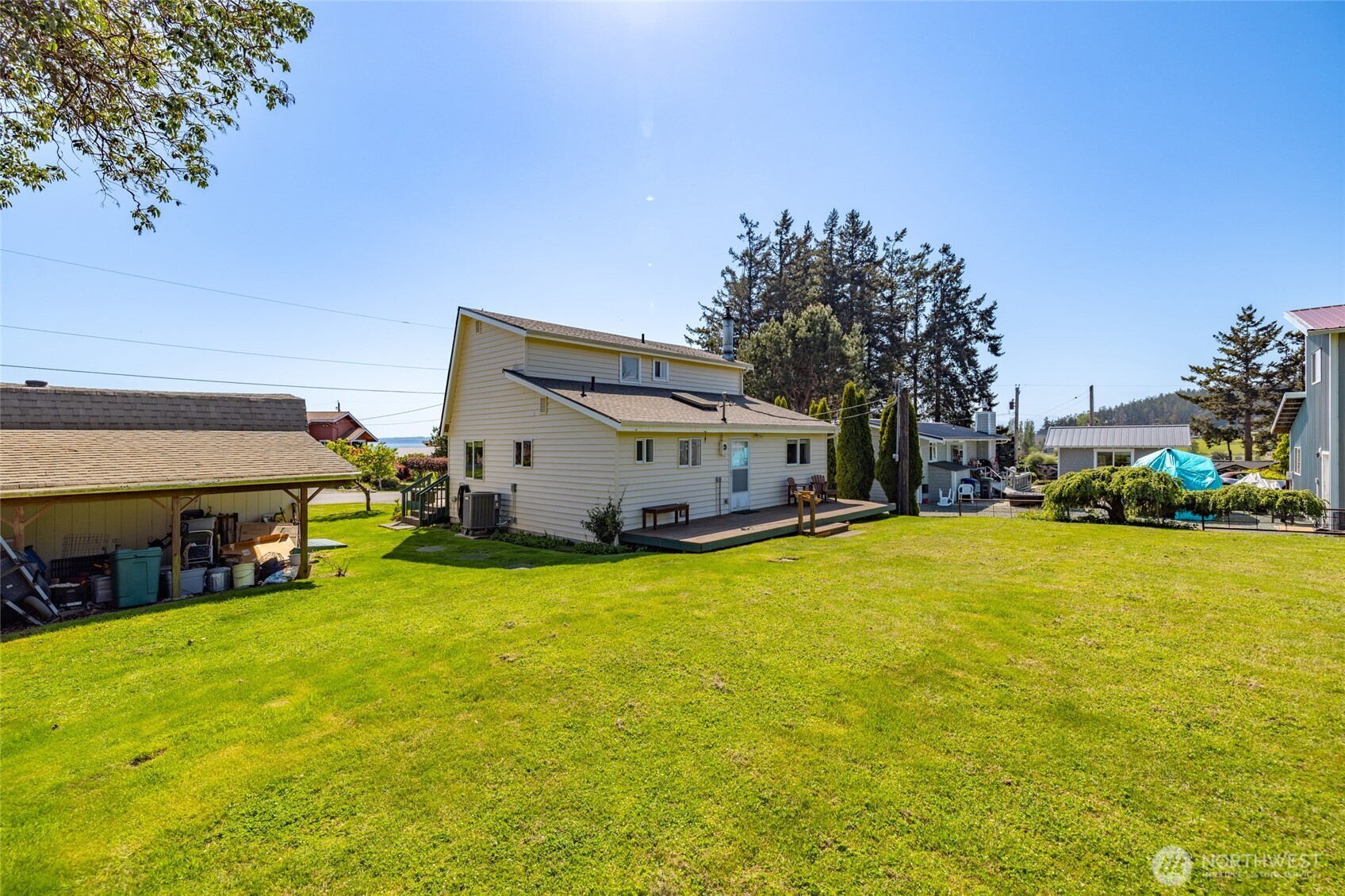 977 Moonraker Drive , Freeland, WA 98249
