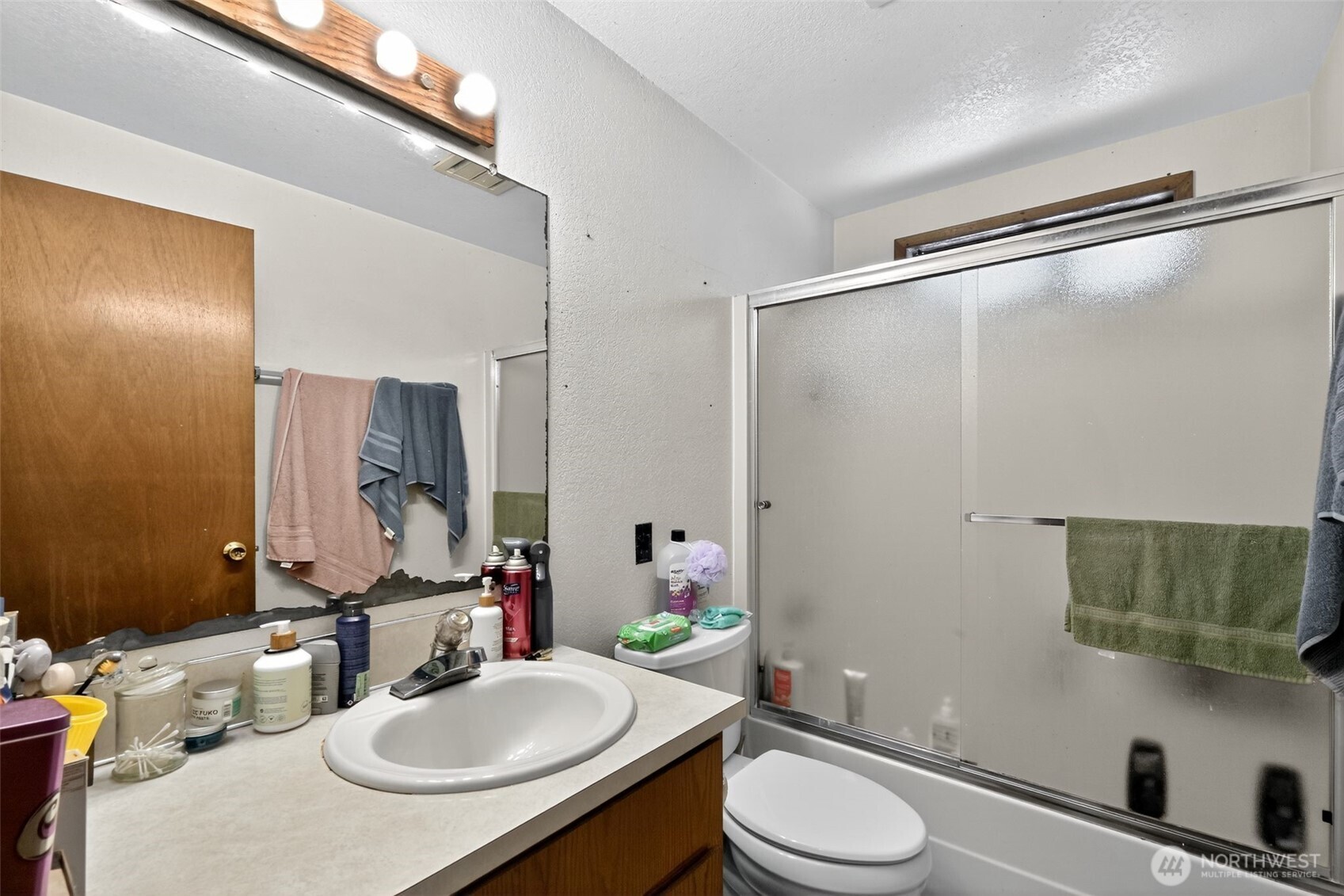 410 10th Street , Lynden, WA 98264