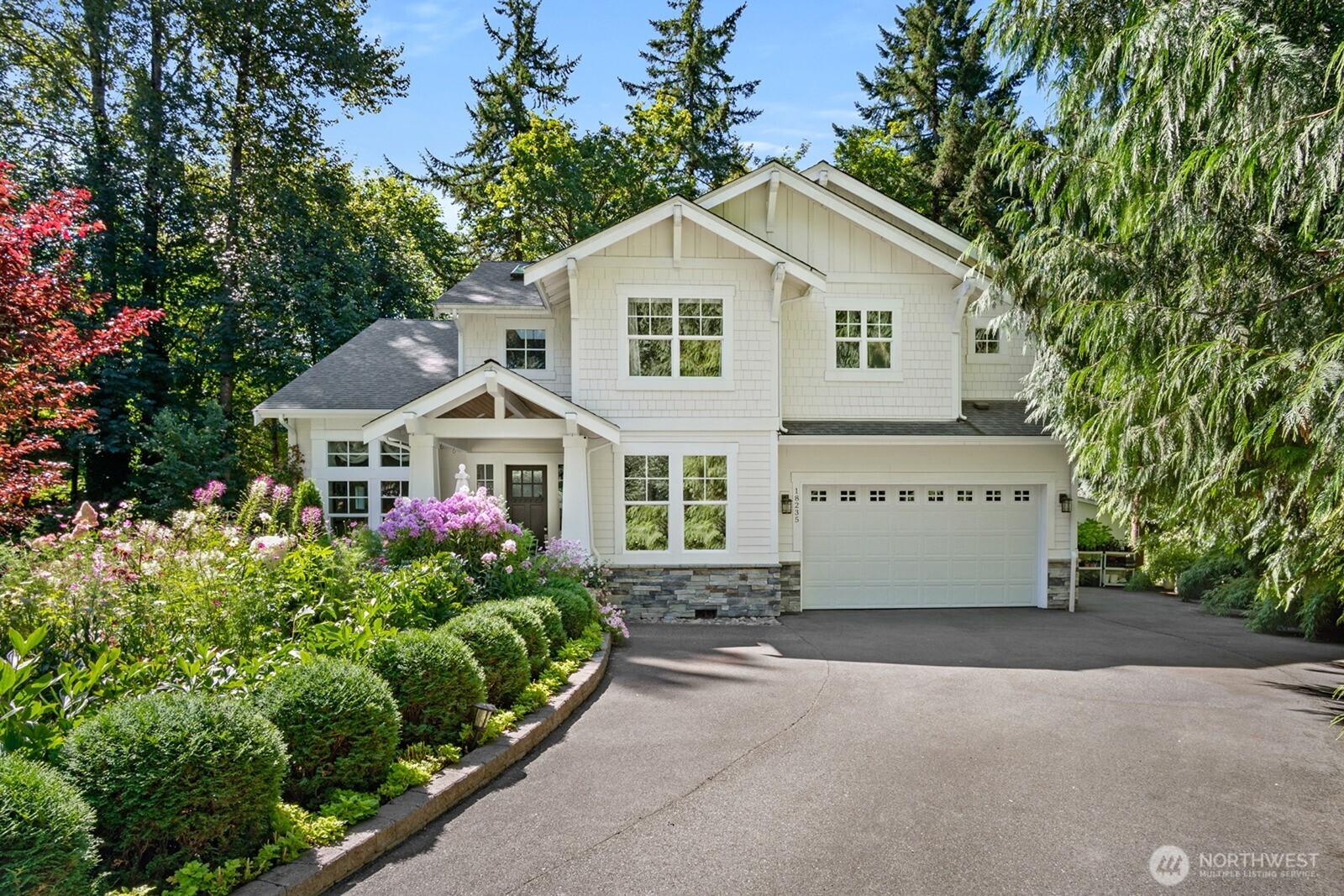 18235 NE 196th Court , Woodinville, WA 98077-8242