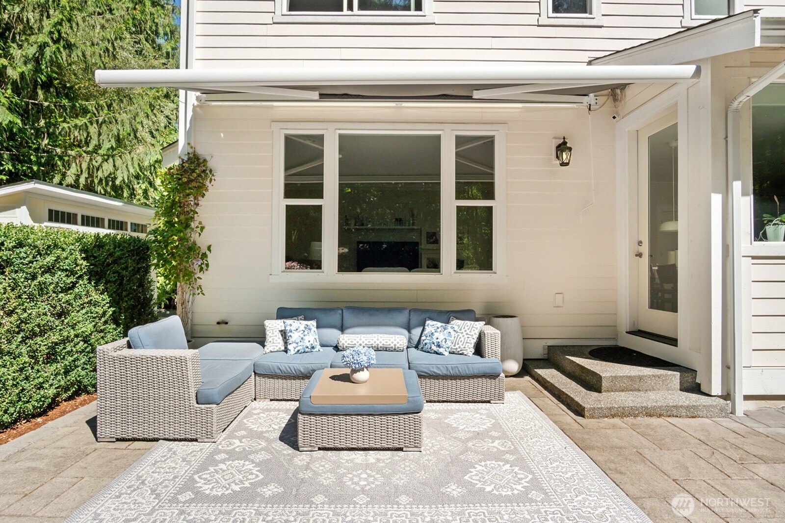 18235 NE 196th Court , Woodinville, WA 98077-8242