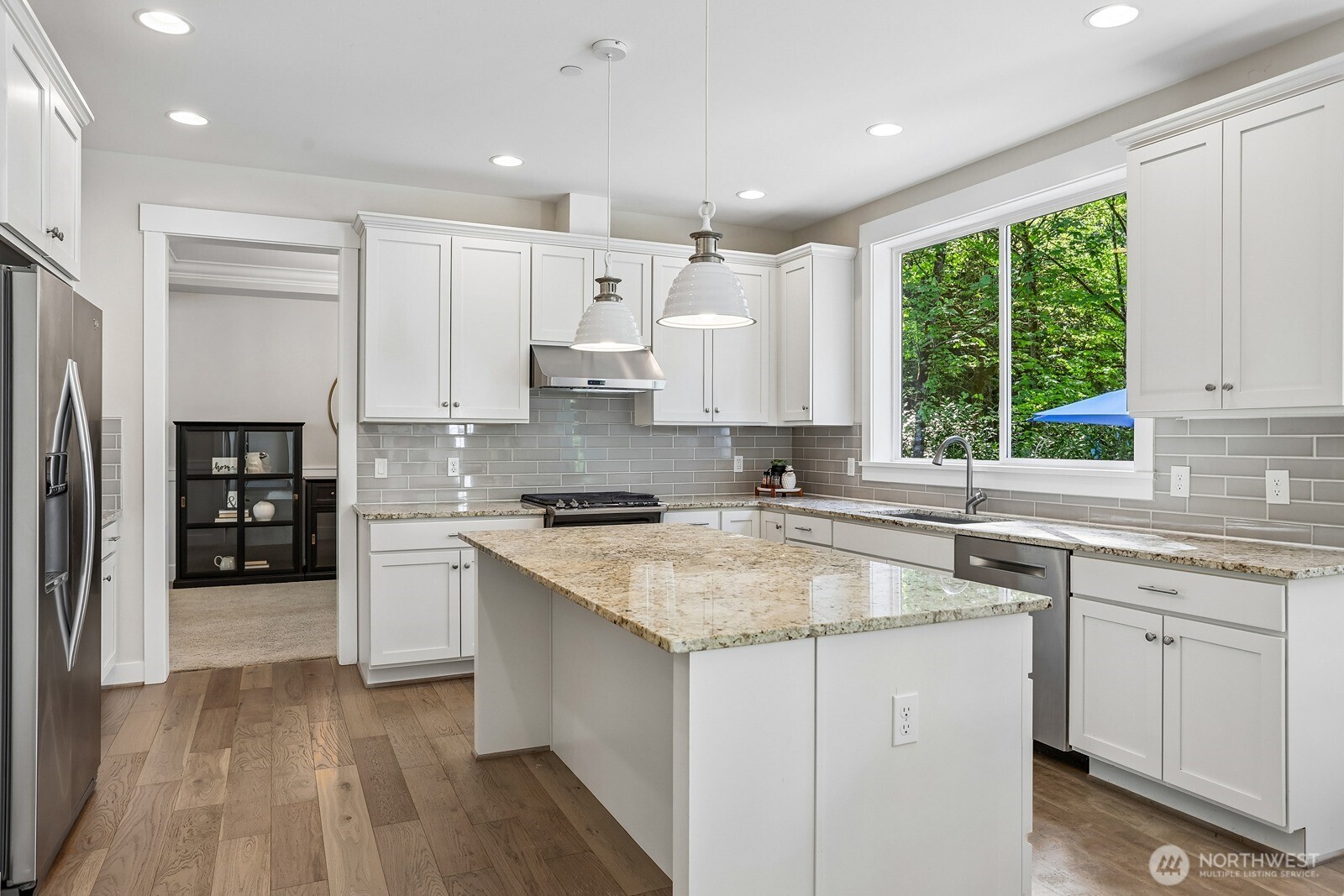 18235 NE 196th Court , Woodinville, WA 98077-8242