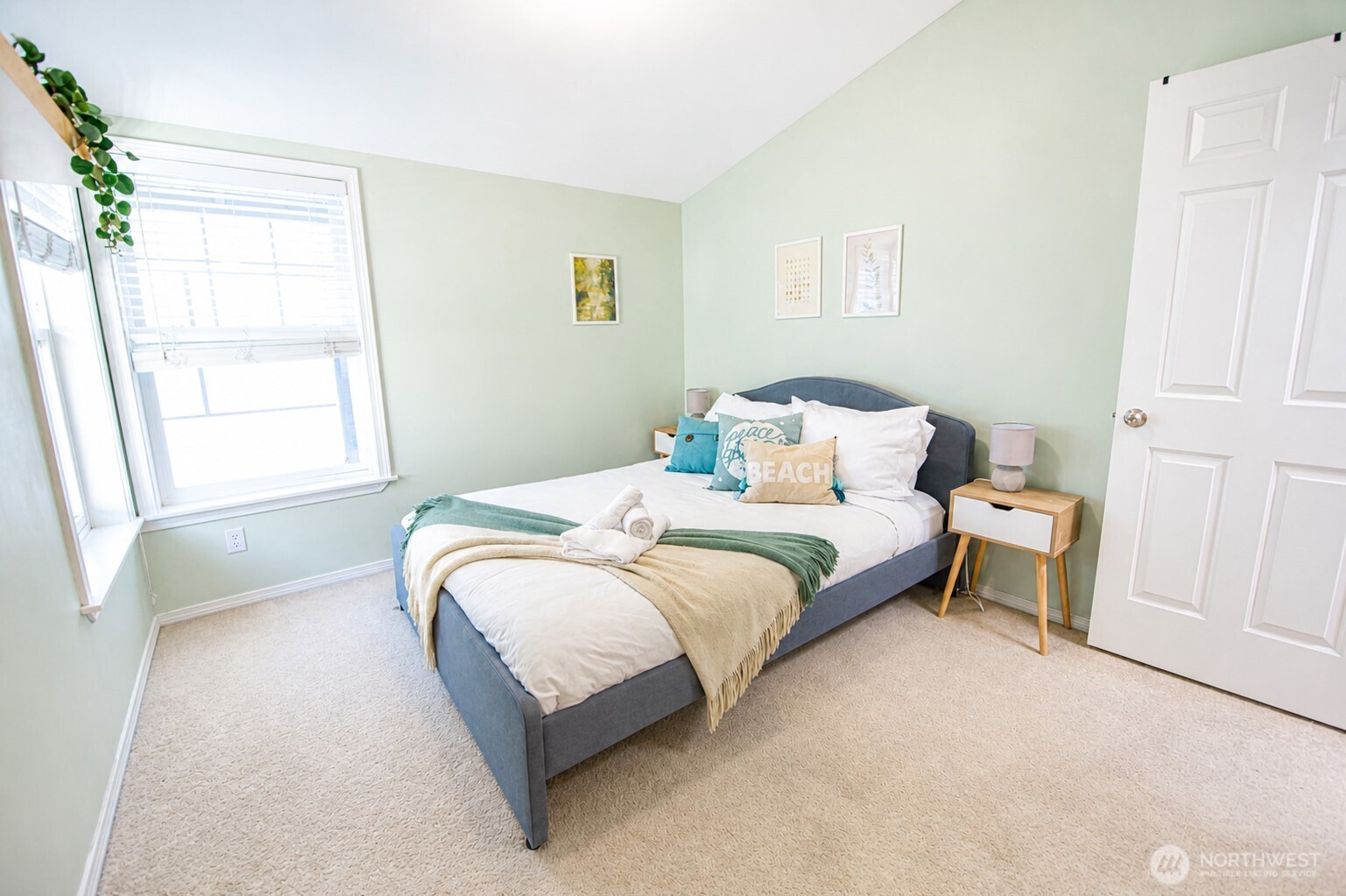 2633 NW 59th Street #B, Seattle, WA 98107