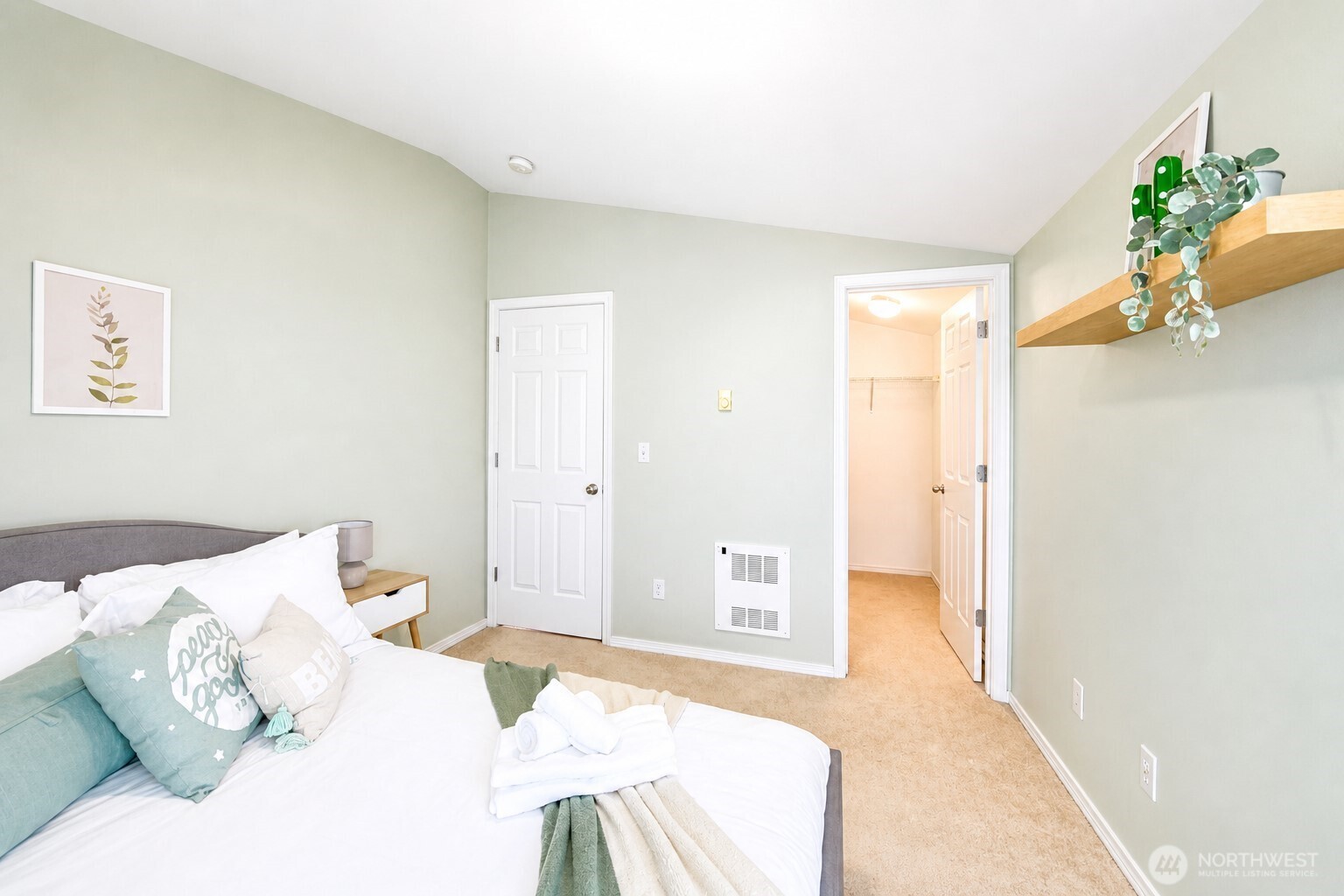 2633 NW 59th Street #B, Seattle, WA 98107