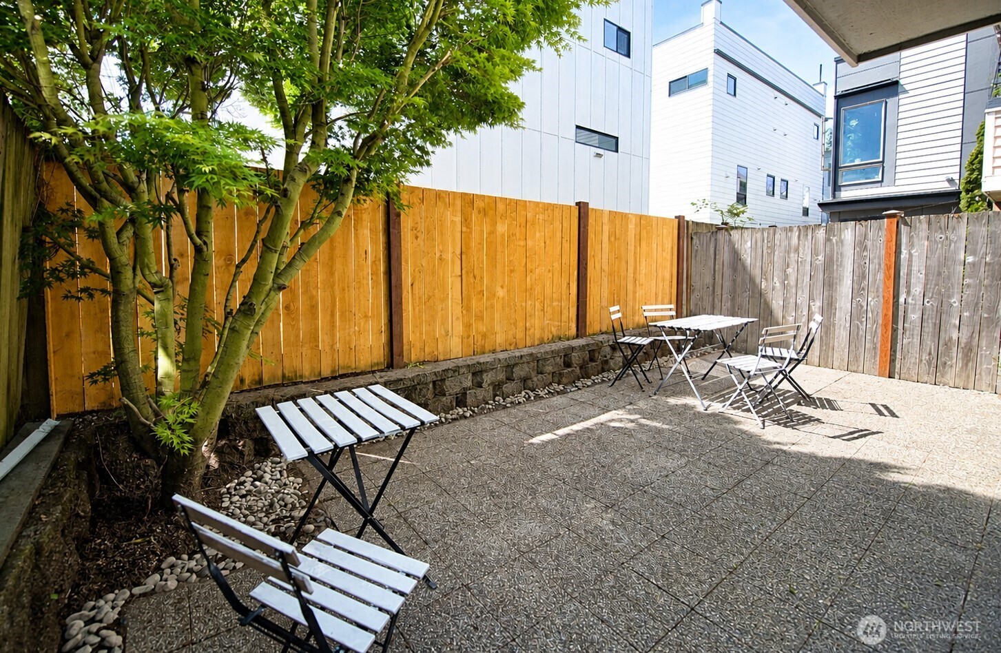 2633 NW 59th Street #B, Seattle, WA 98107