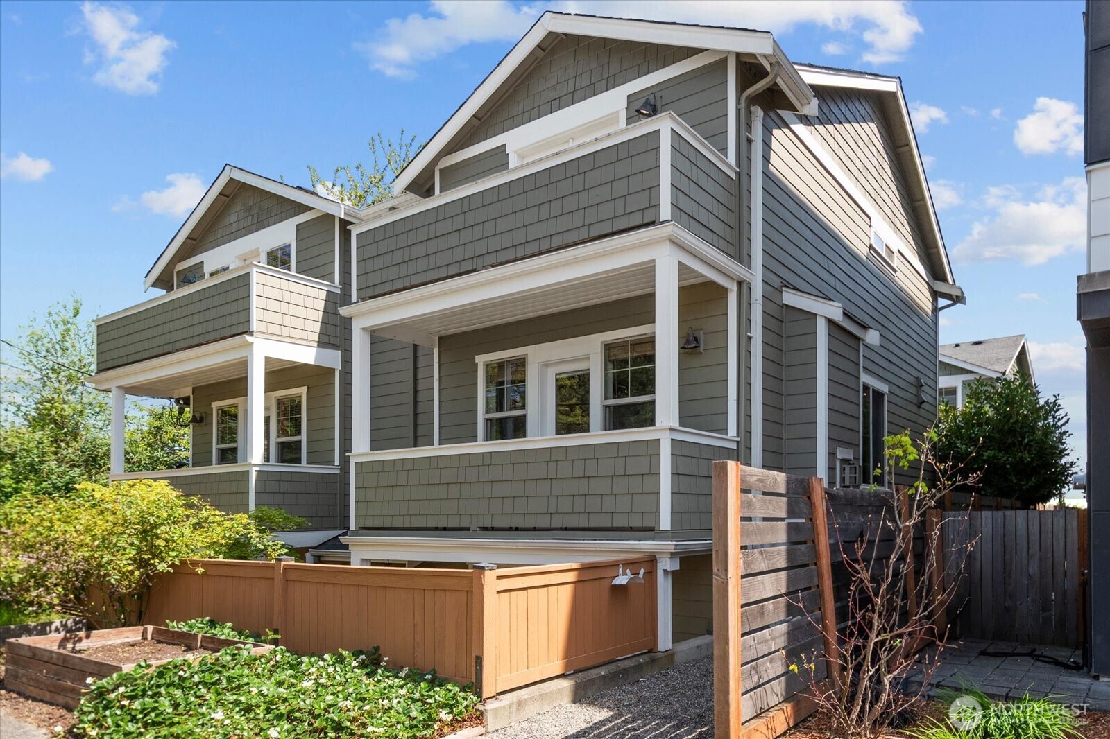 4429 41st Avenue SW #B, Seattle, WA 98116