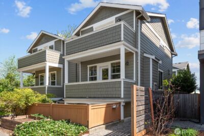 4429 41st Avenue SW #B, Seattle, WA 98116