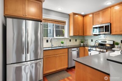 4429 41st Avenue SW #B, Seattle, WA 98116 - Photo 16