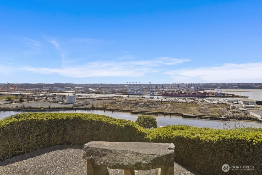 1244 Browns Point Boulevard , Tacoma, WA 98422