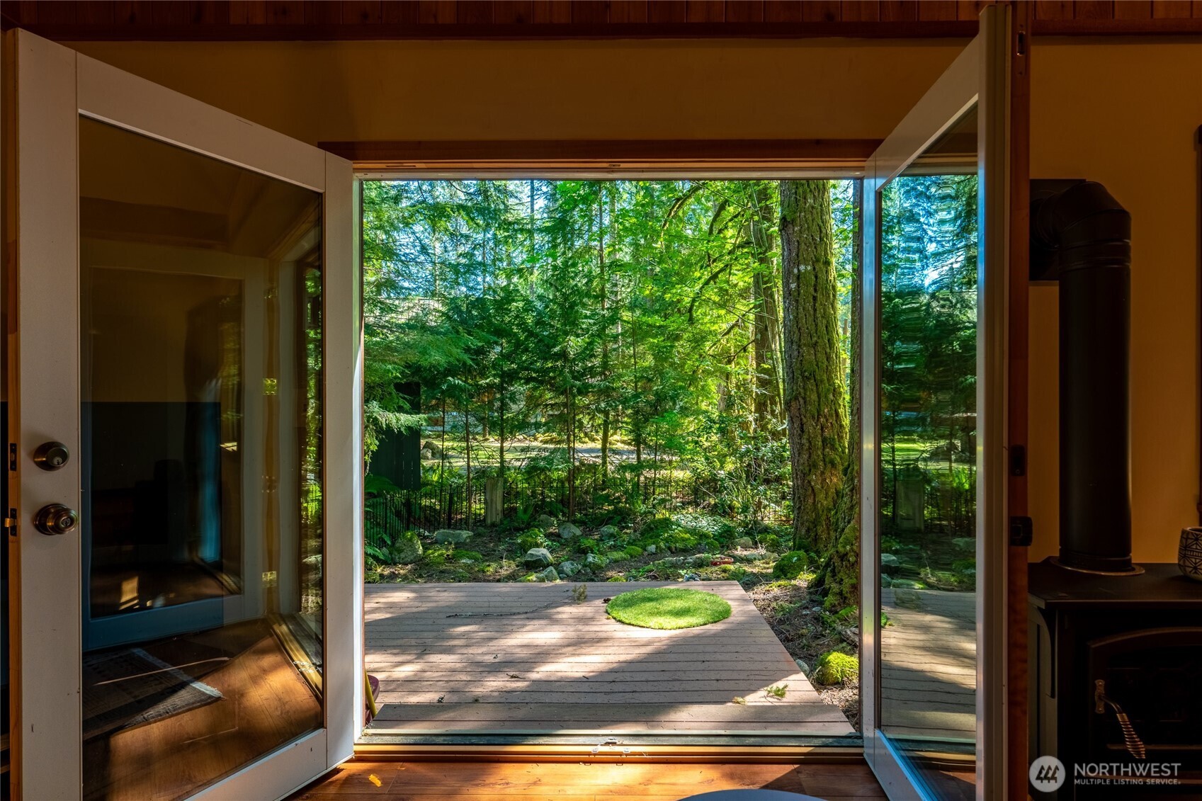 7480 Glacier Springs Drive , Deming, WA 98244