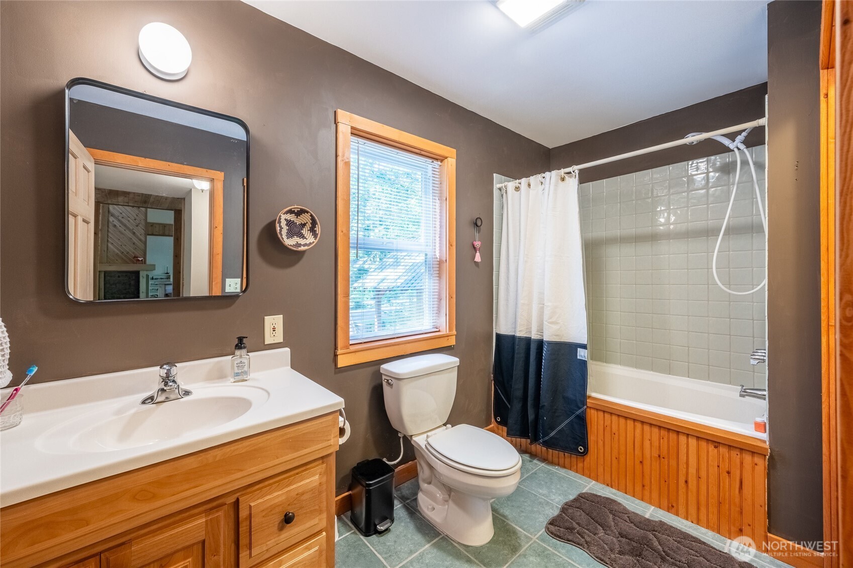 7480 Glacier Springs Drive , Deming, WA 98244