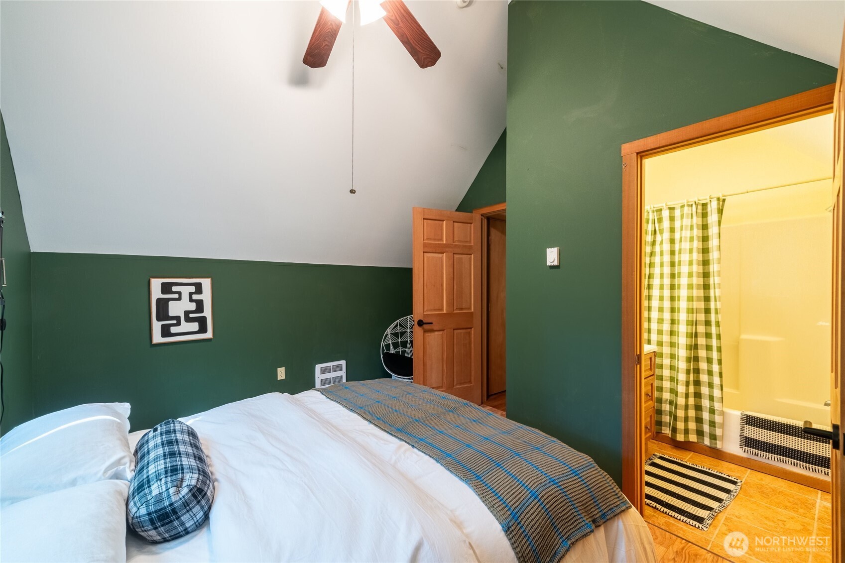 7480 Glacier Springs Drive , Deming, WA 98244