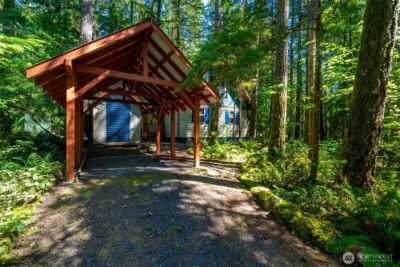 7480 Glacier Springs Drive , Deming, WA 98244