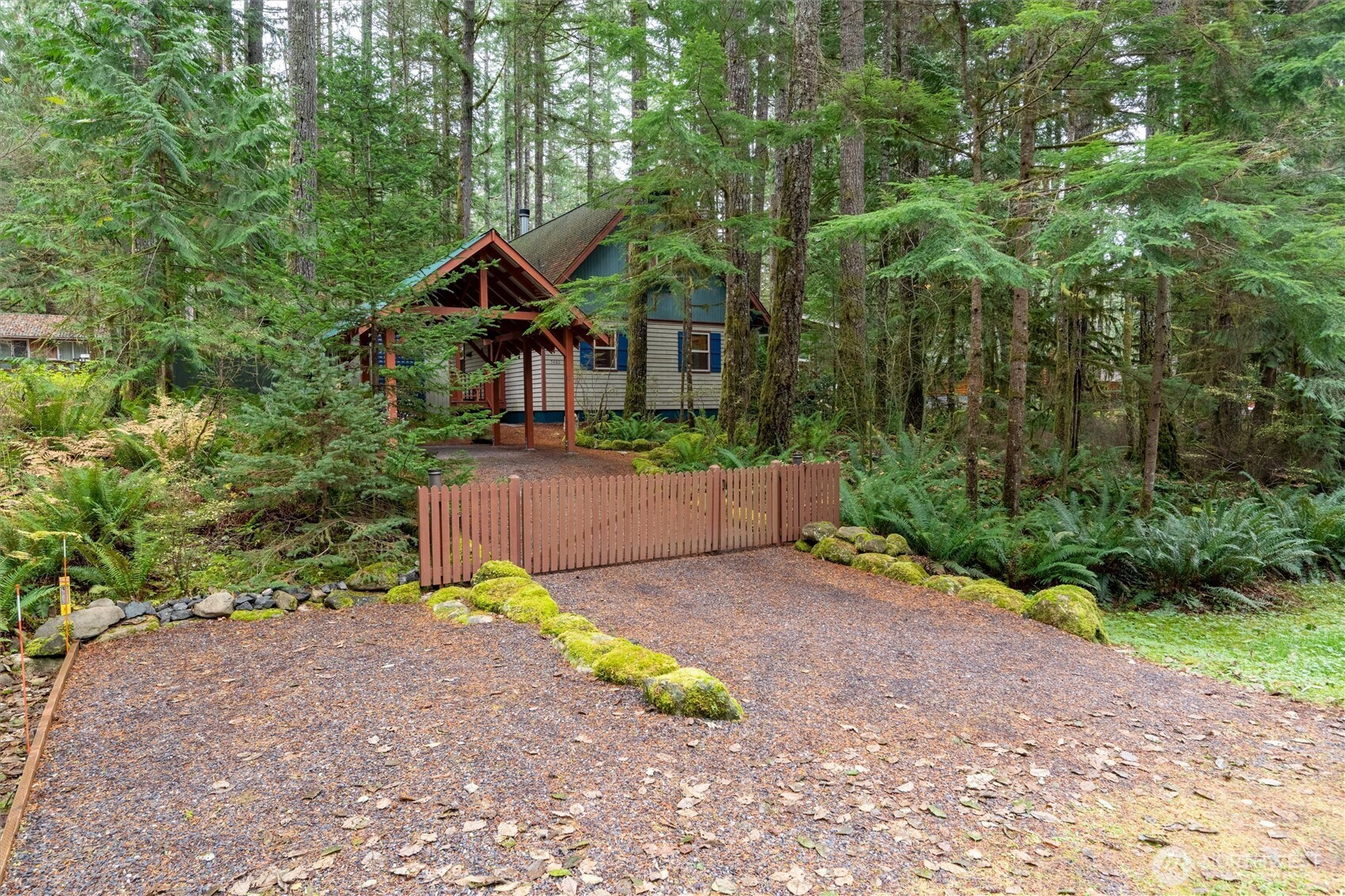 7480 Glacier Springs Drive , Deming, WA 98244