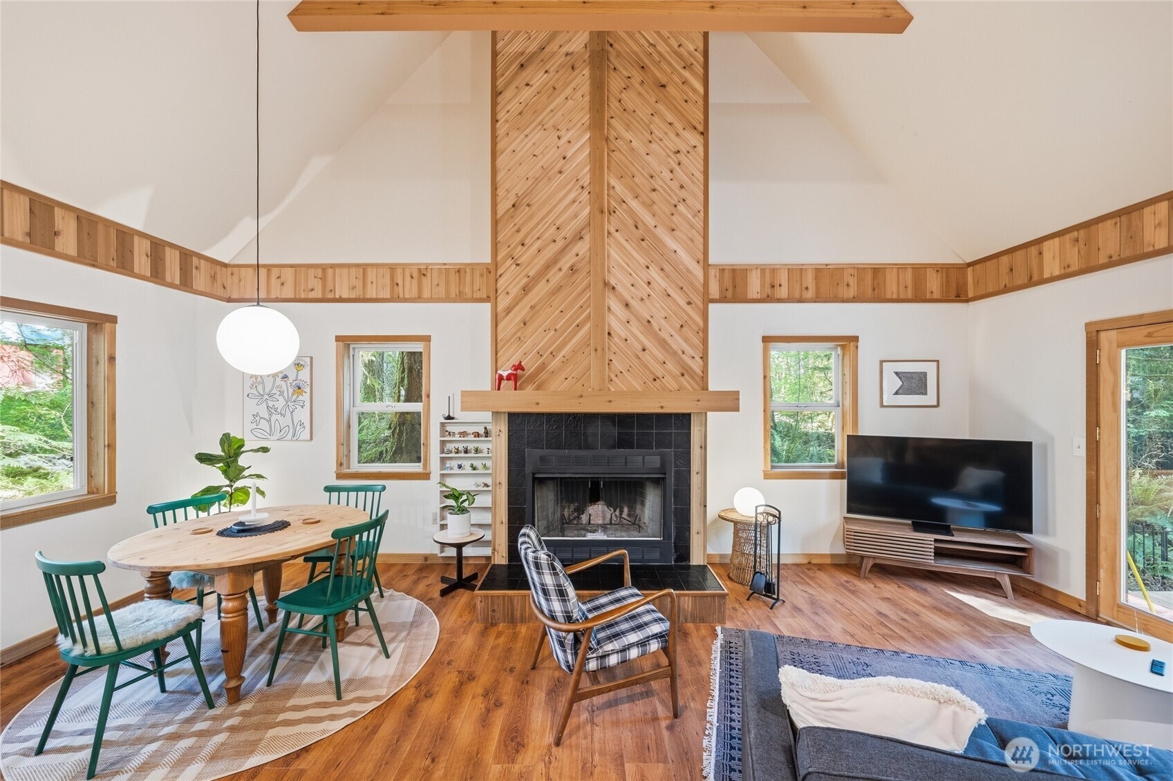 7480 Glacier Springs Drive , Deming, WA 98244