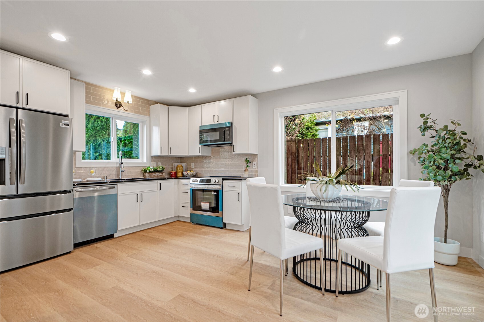 3054 Fairmount Ave SW, Seattle, WA 98116