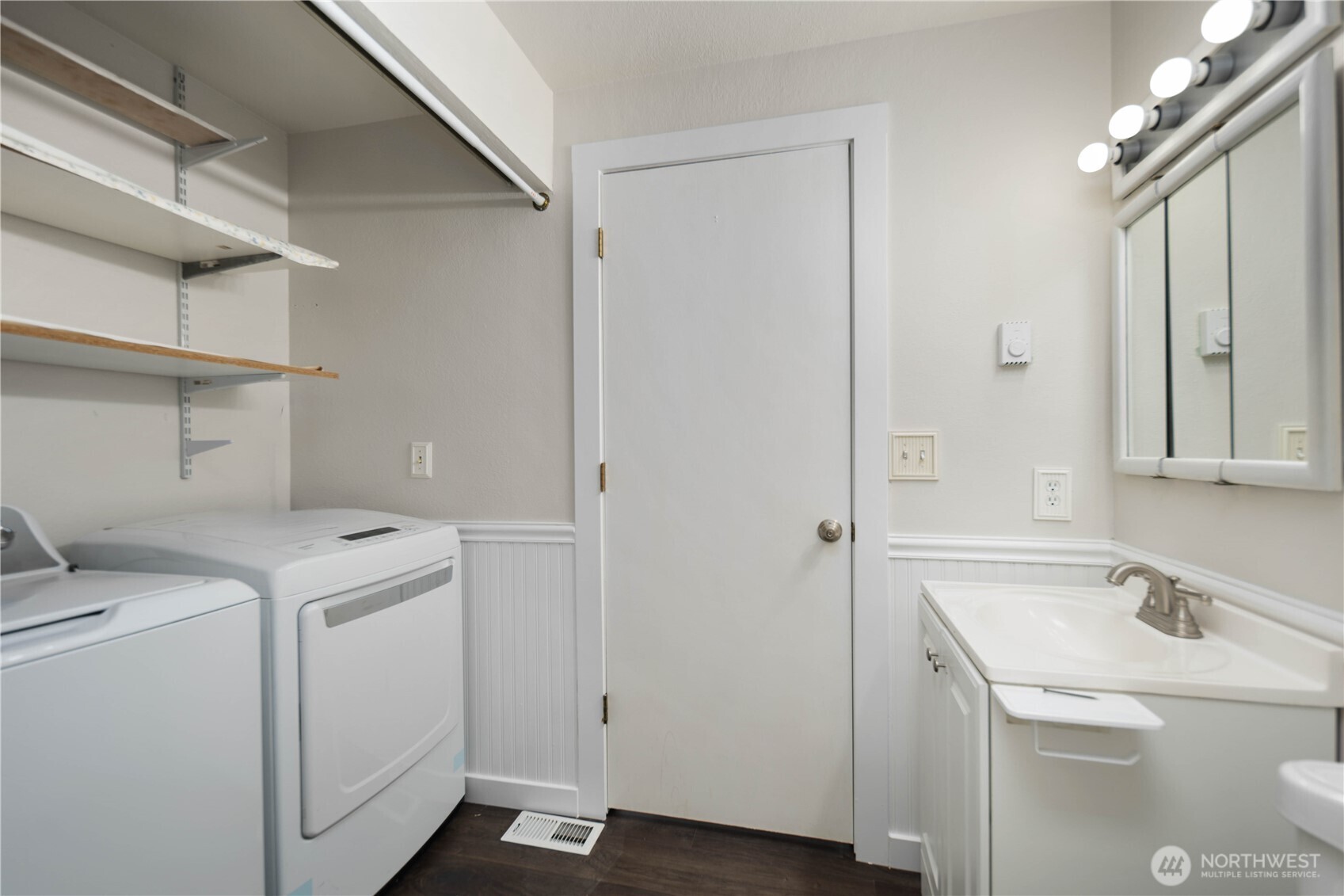 90 E Lakeland Way , Allyn, WA 98524