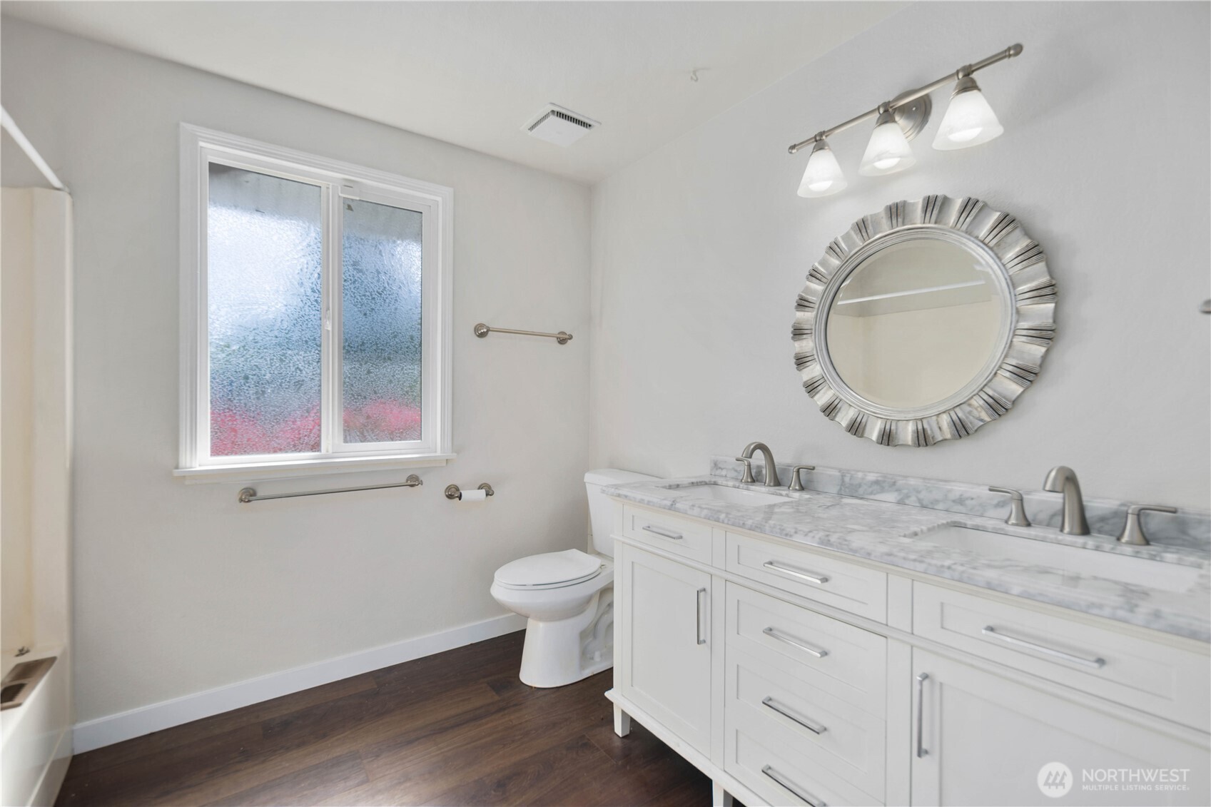 90 E Lakeland Way , Allyn, WA 98524