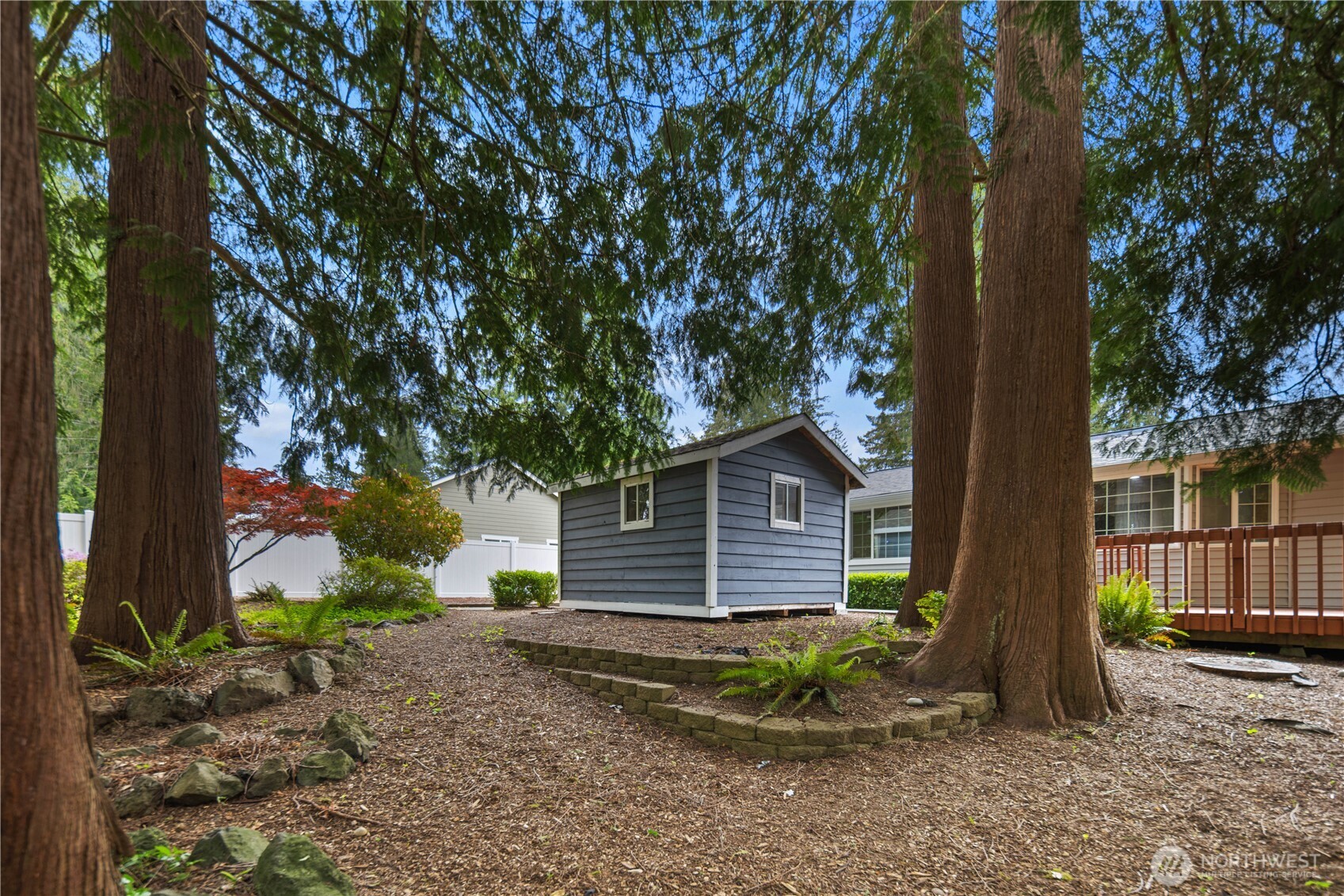 90 E Lakeland Way , Allyn, WA 98524