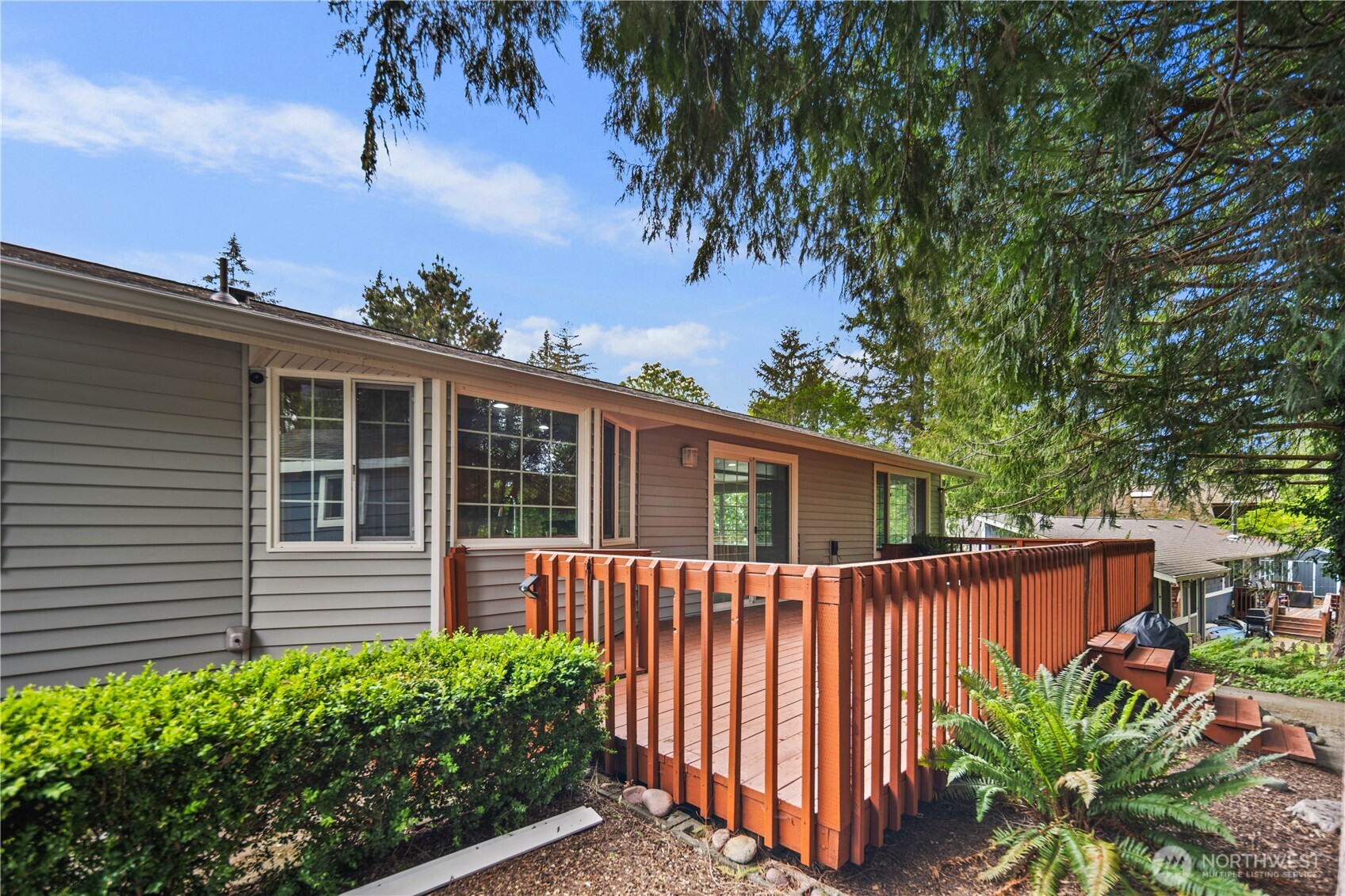 90 E Lakeland Way , Allyn, WA 98524