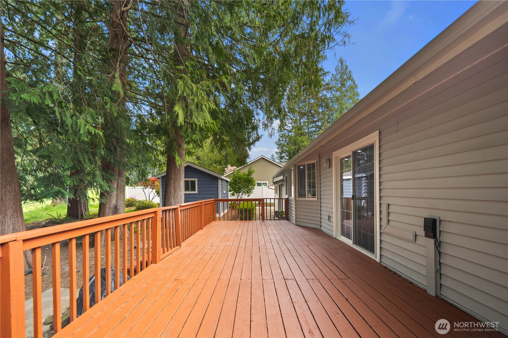 90 E Lakeland Way , Allyn, WA 98524
