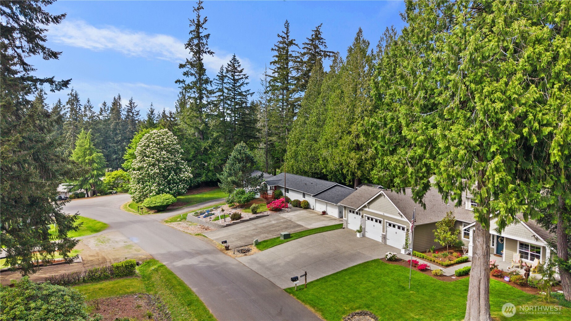 90 E Lakeland Way , Allyn, WA 98524