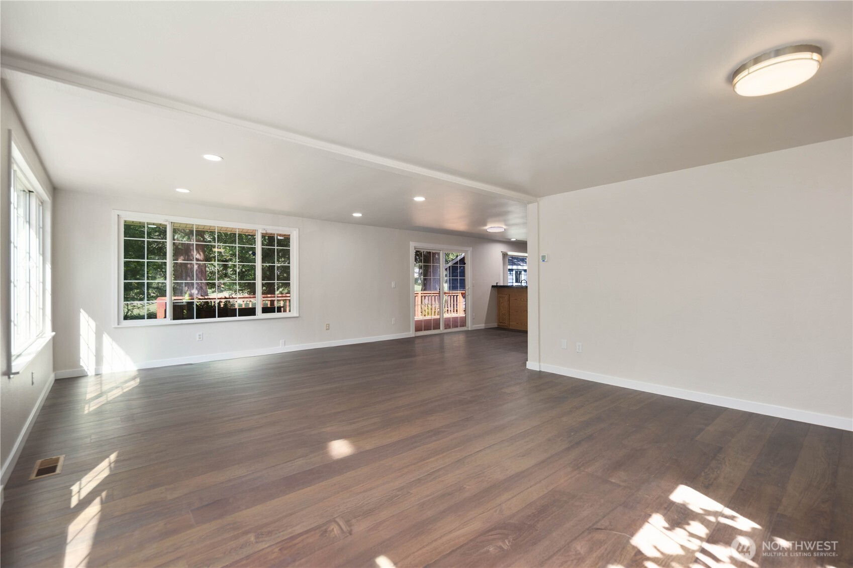 90 E Lakeland Way , Allyn, WA 98524