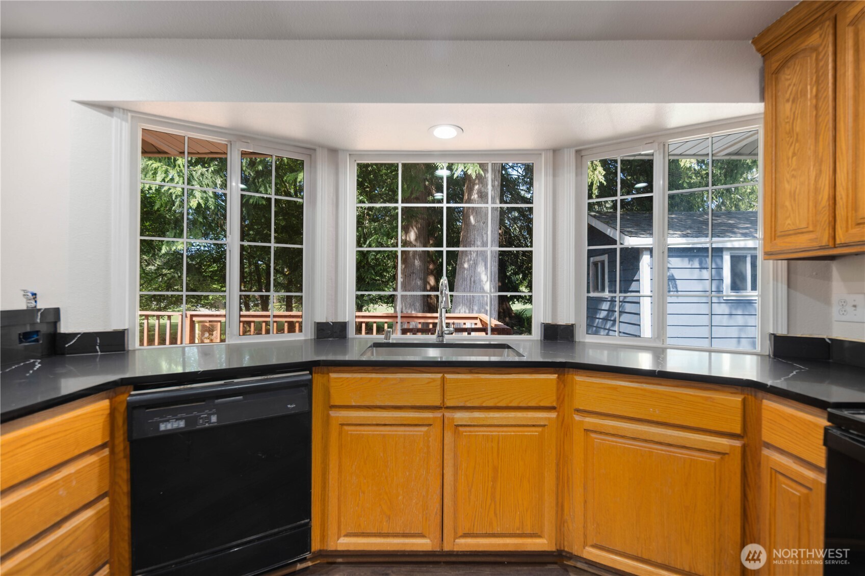 90 E Lakeland Way , Allyn, WA 98524