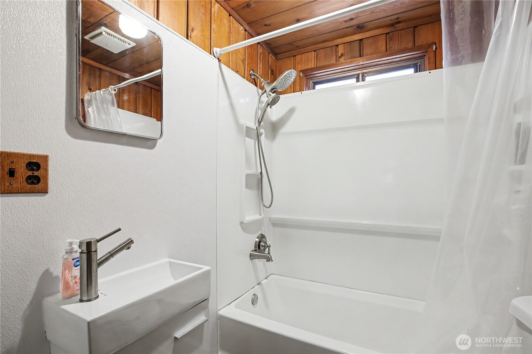 11910 Island Drive , Anderson Island, WA 98303