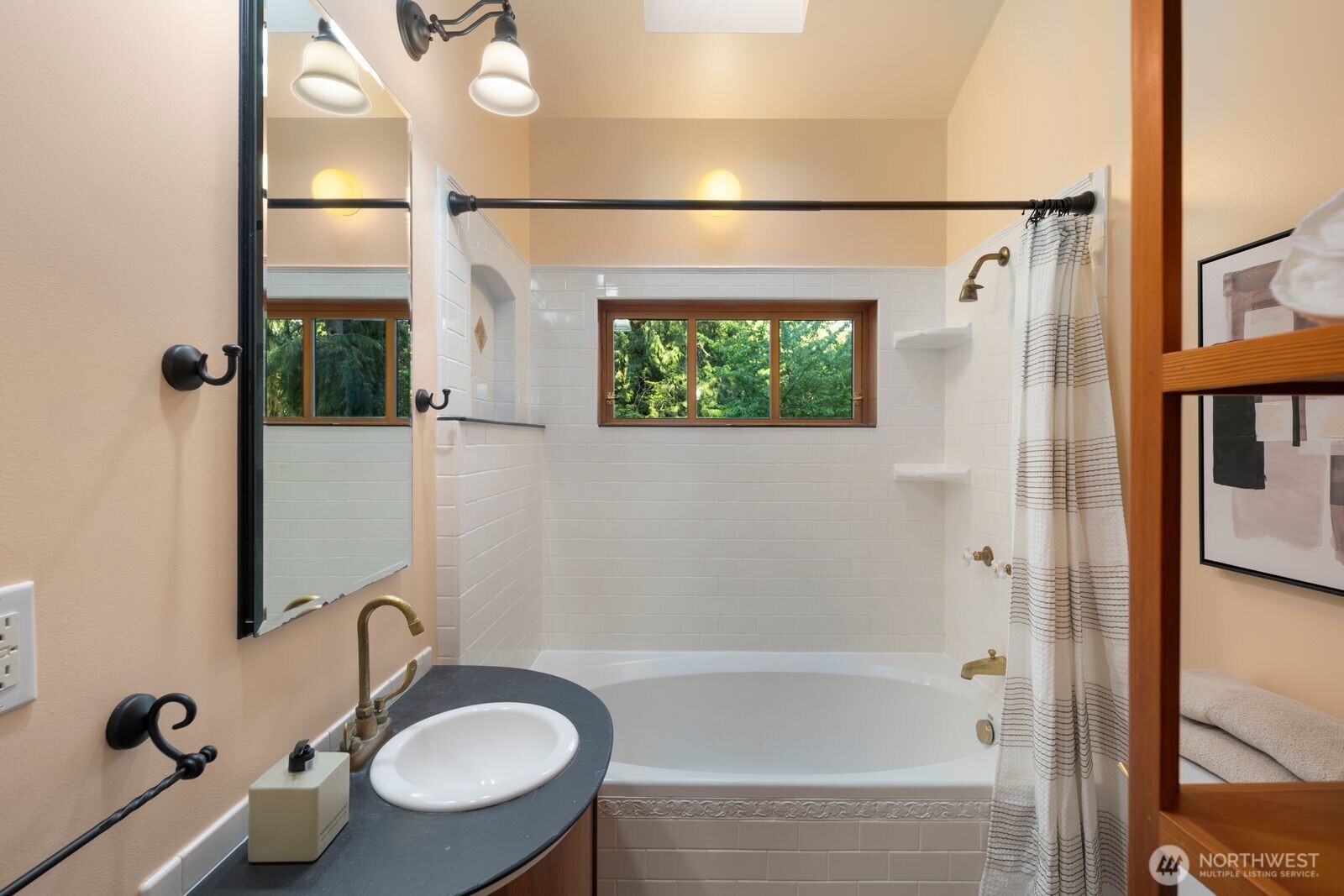 12746 10th Avenue NE, Seattle, WA 98125