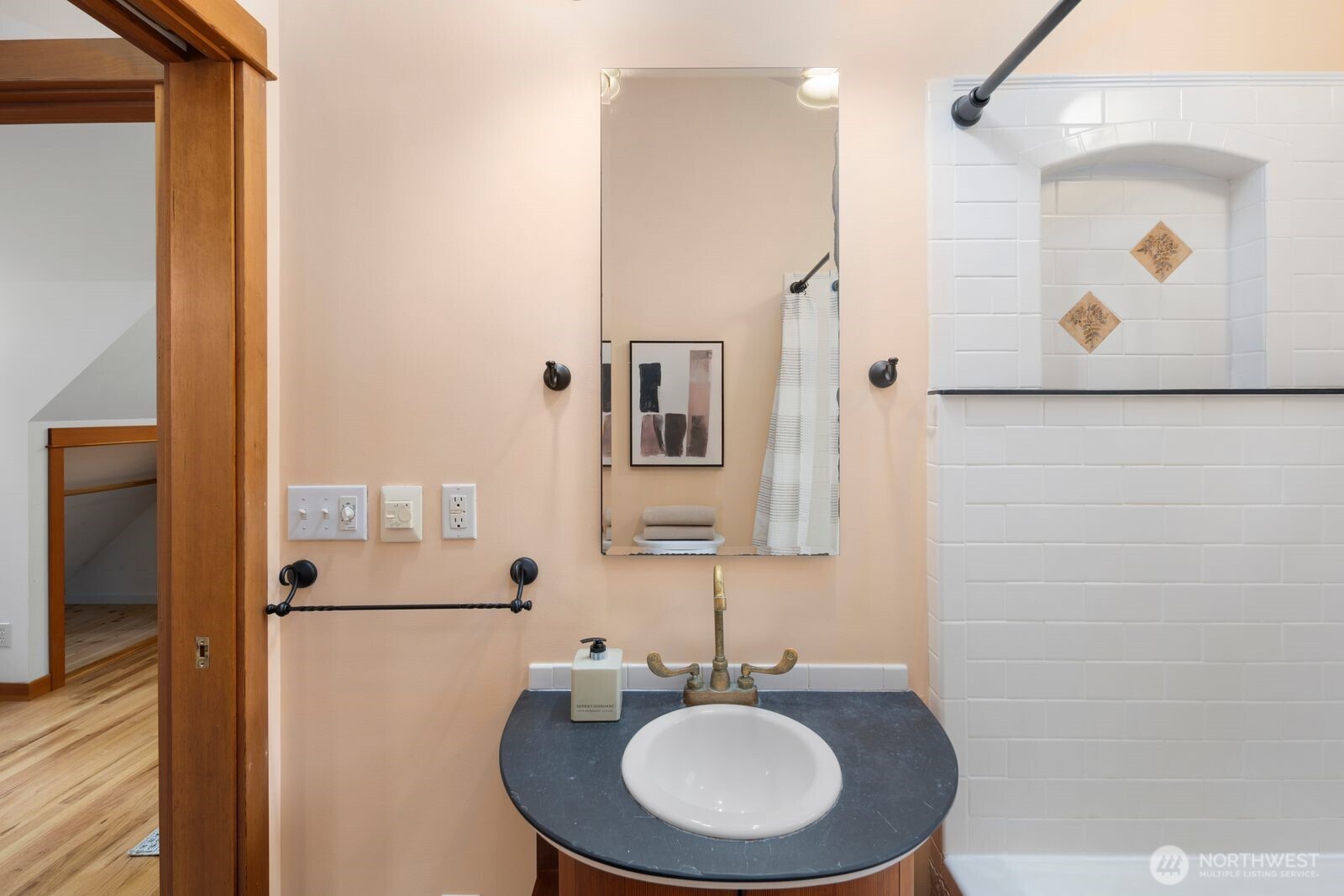 12746 10th Avenue NE, Seattle, WA 98125