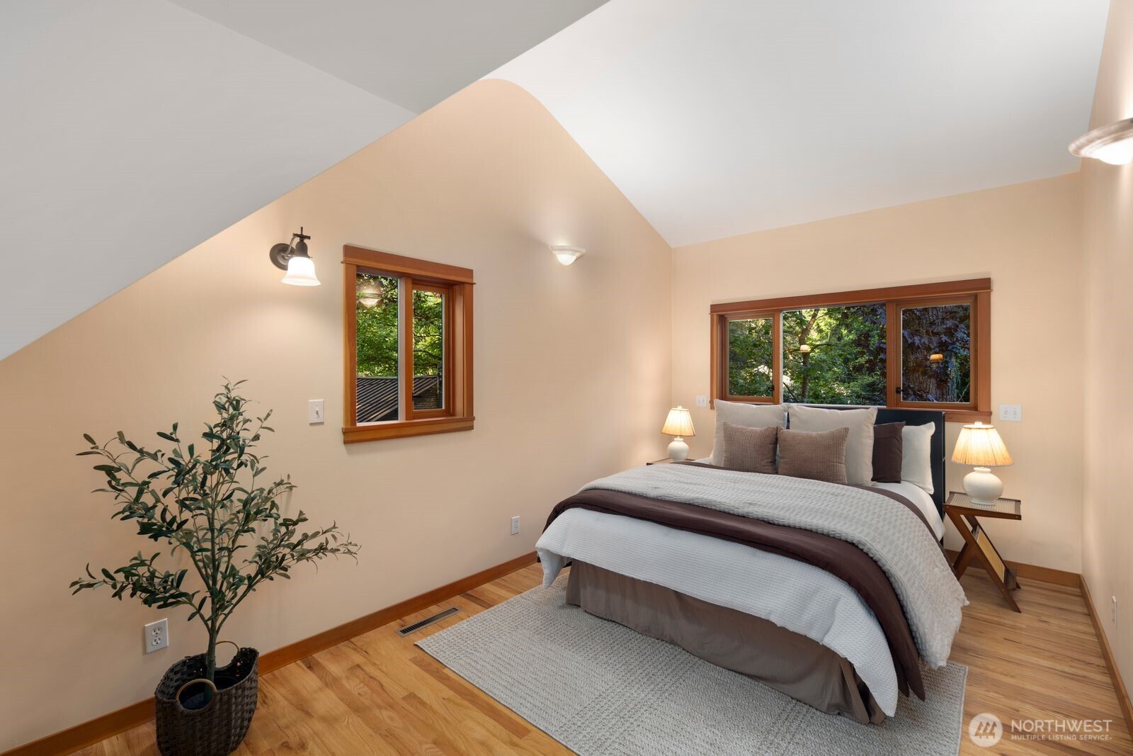12746 10th Avenue NE, Seattle, WA 98125