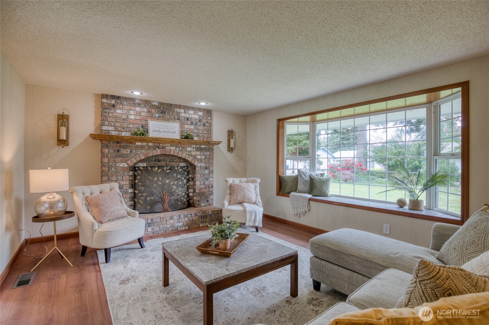 912 W Simpson Avenue , Montesano, WA 98563
