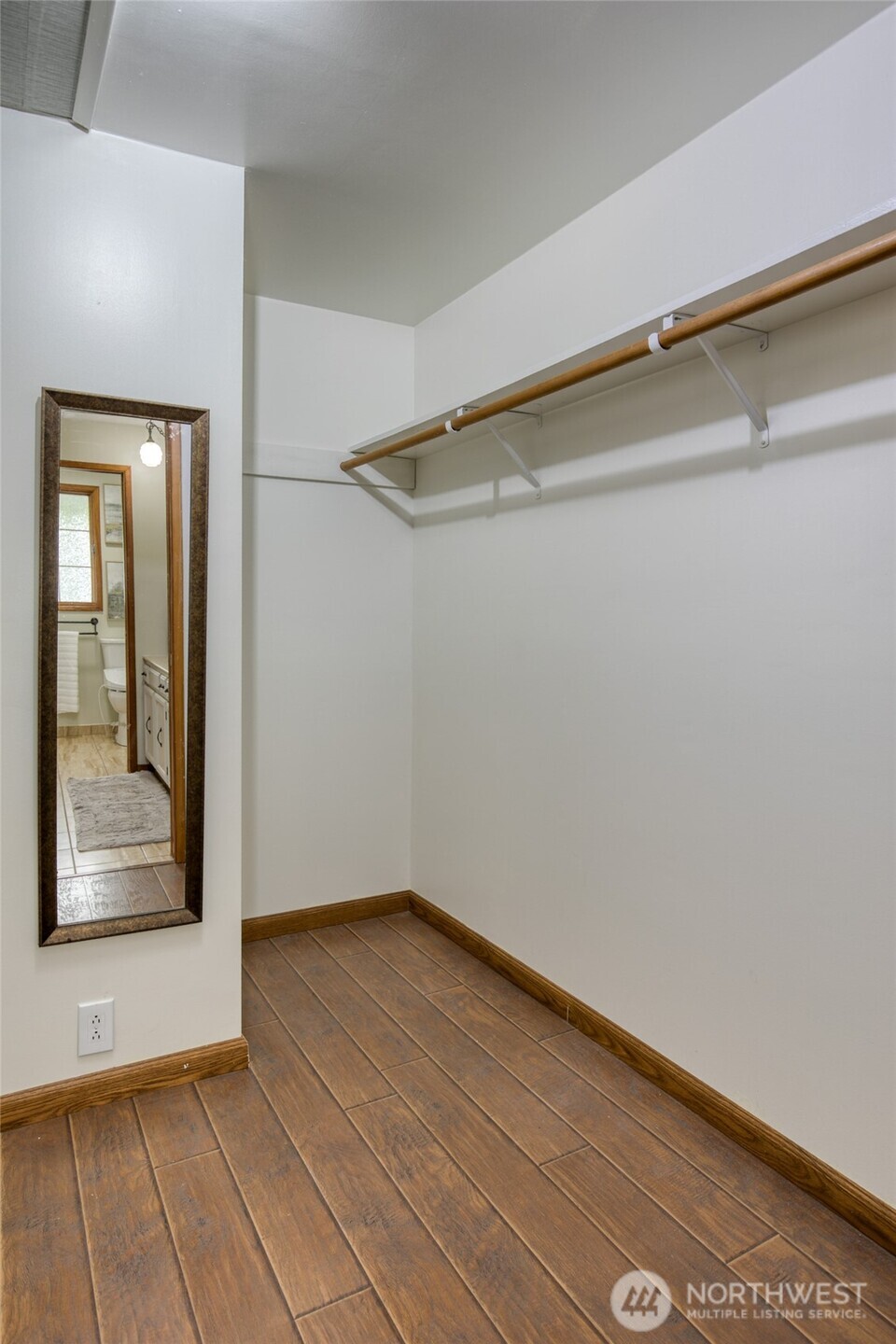 912 W Simpson Avenue , Montesano, WA 98563