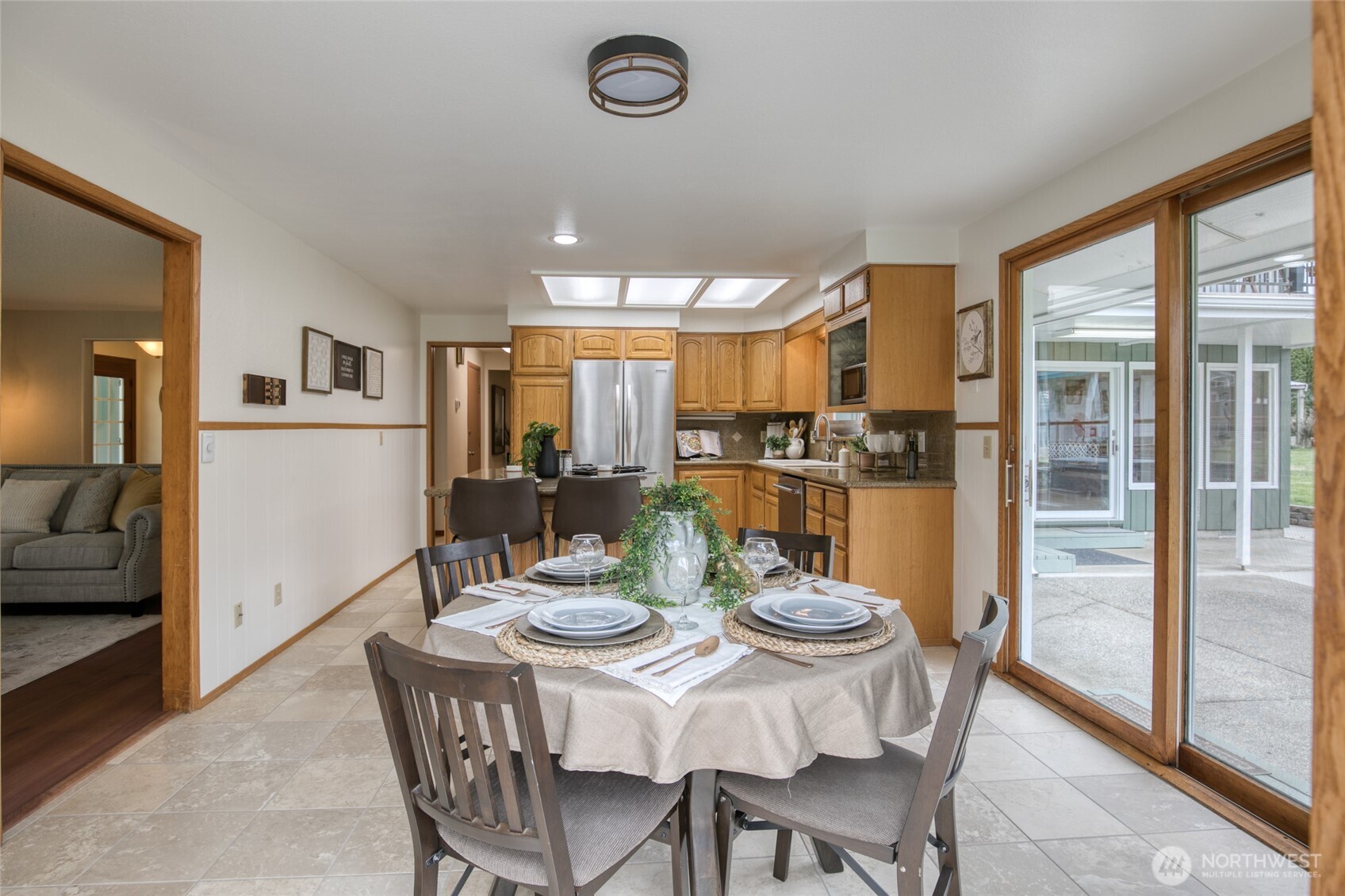 912 W Simpson Avenue , Montesano, WA 98563