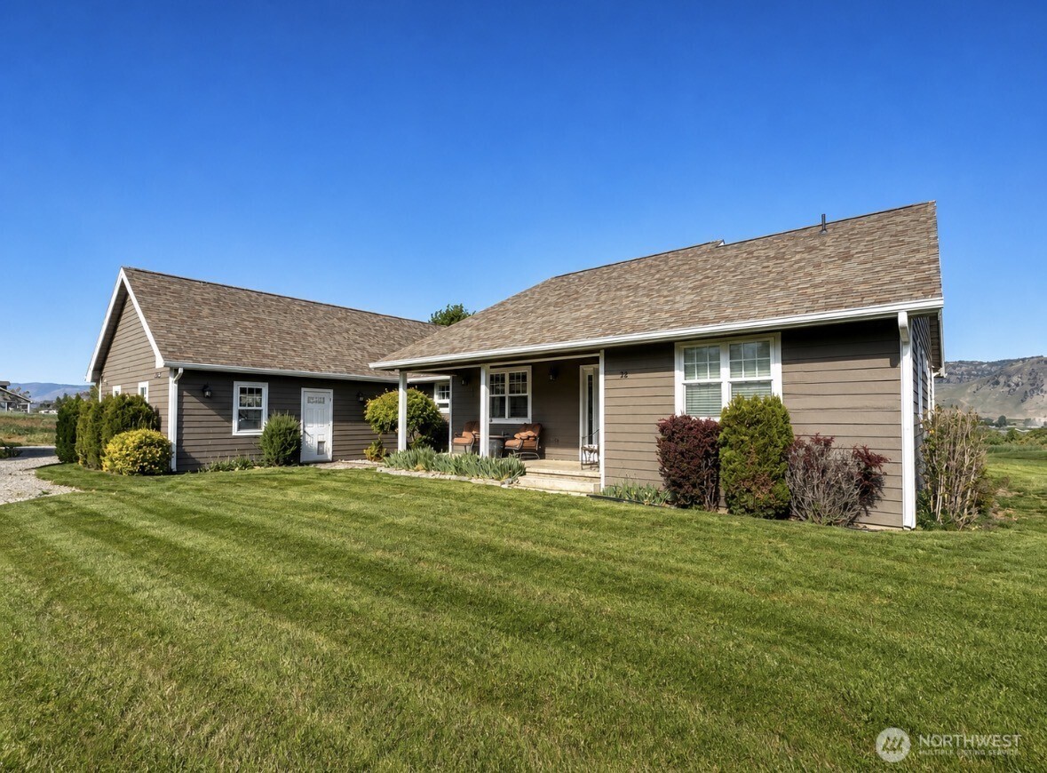 22 Rooster Flats Road , Oroville, WA 98844