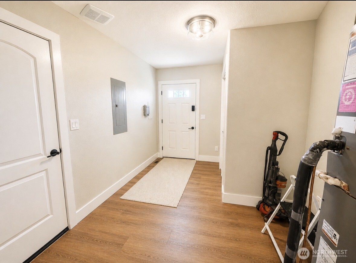 22 Rooster Flats Road , Oroville, WA 98844