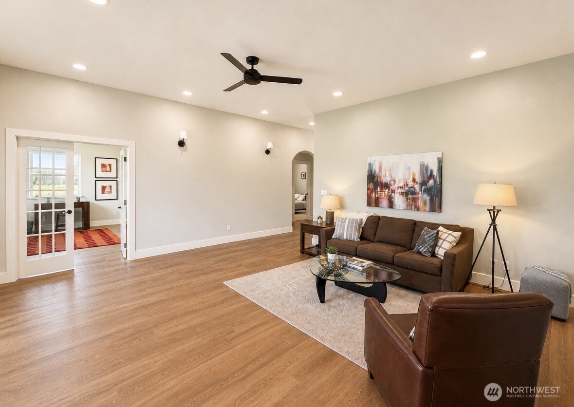 22 Rooster Flats Road , Oroville, WA 98844