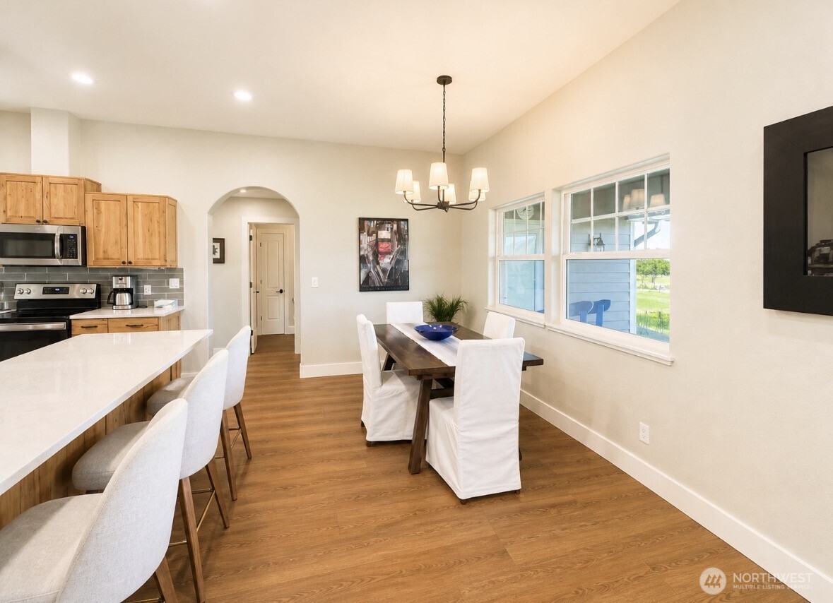 22 Rooster Flats Road , Oroville, WA 98844