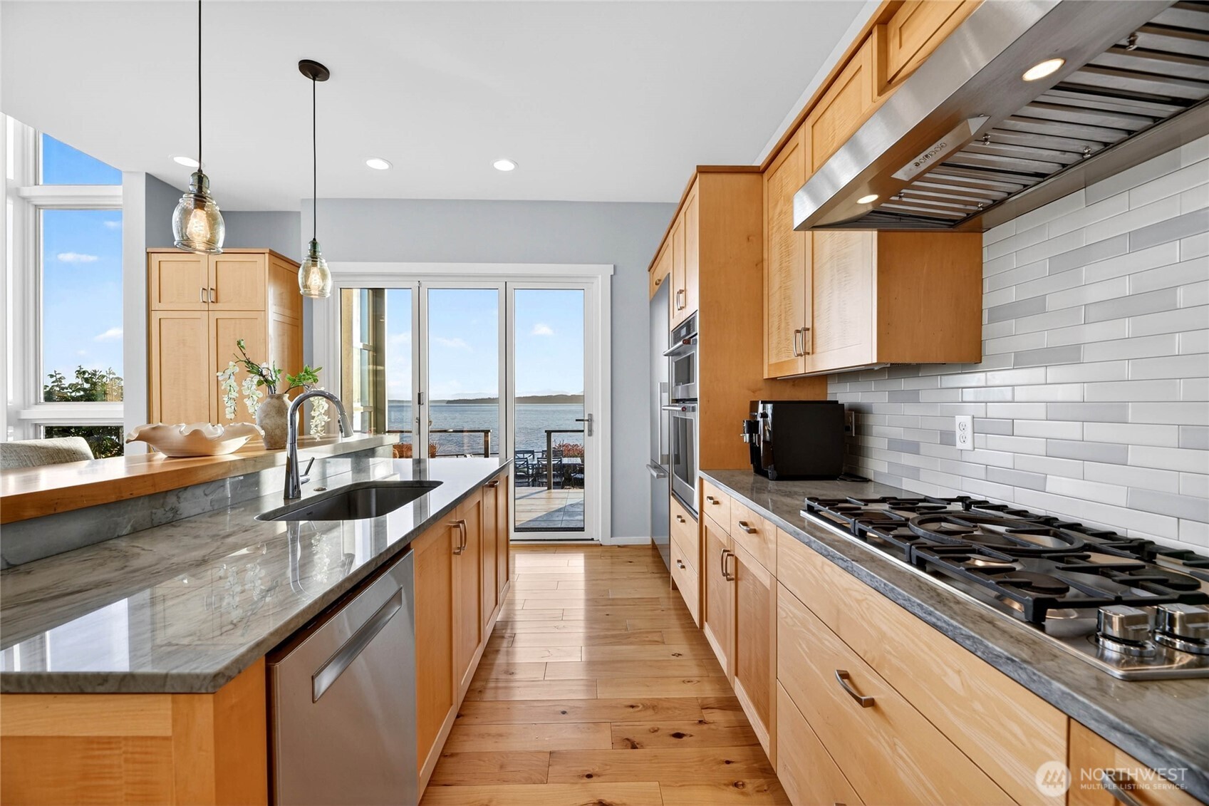 19573 27th Avenue NW, Shoreline, WA 98177