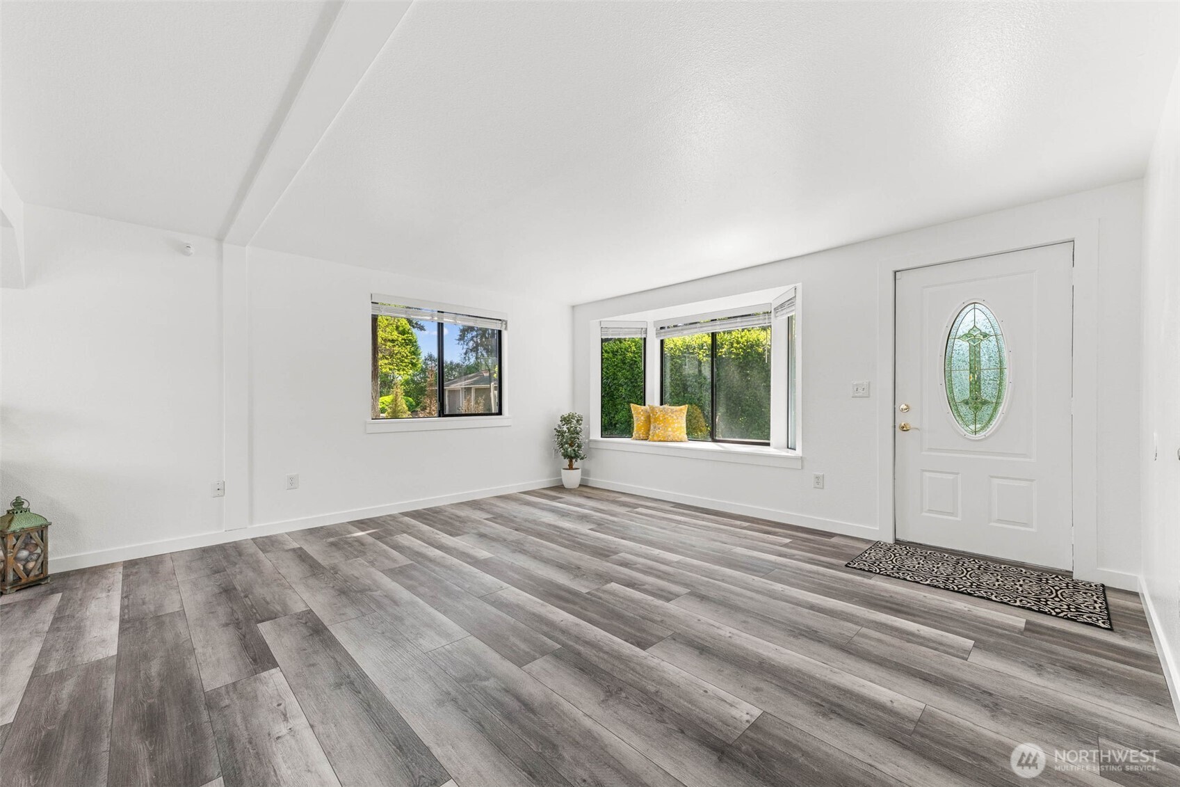 5 W Shore Avenue SW, Lakewood, WA 98498