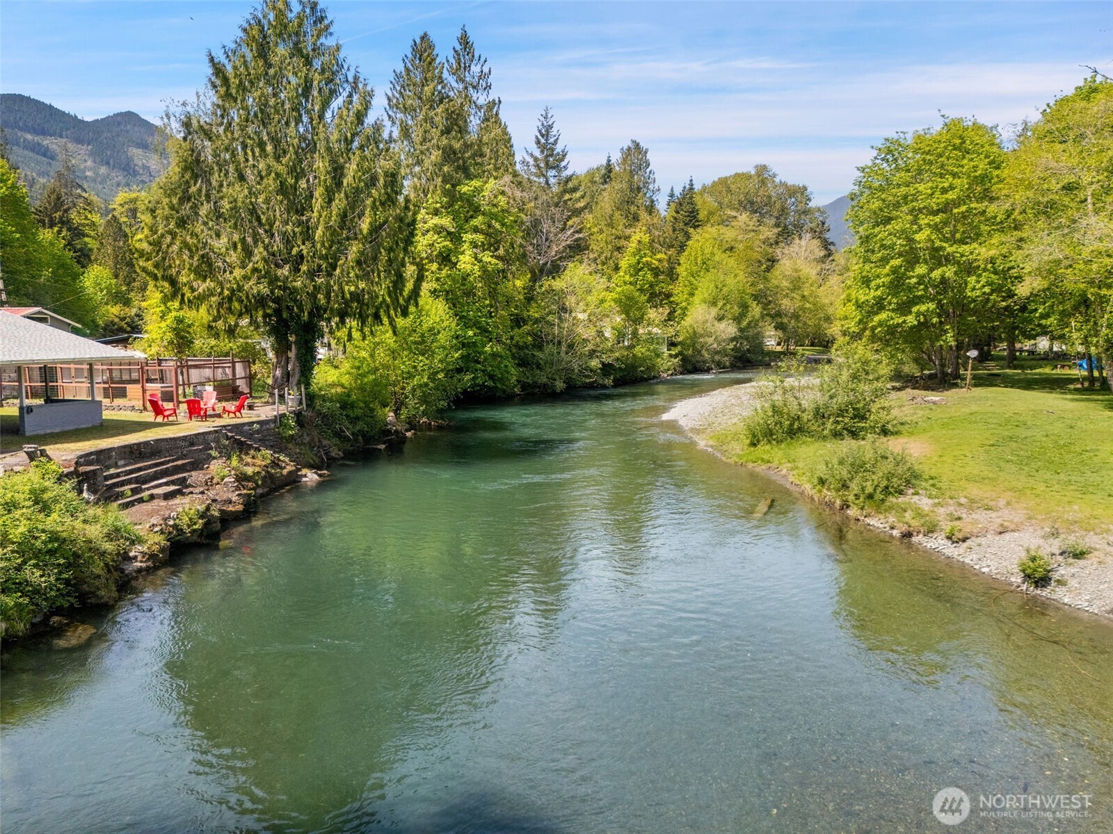560 Mountain Trail Road , Brinnon, WA 98320