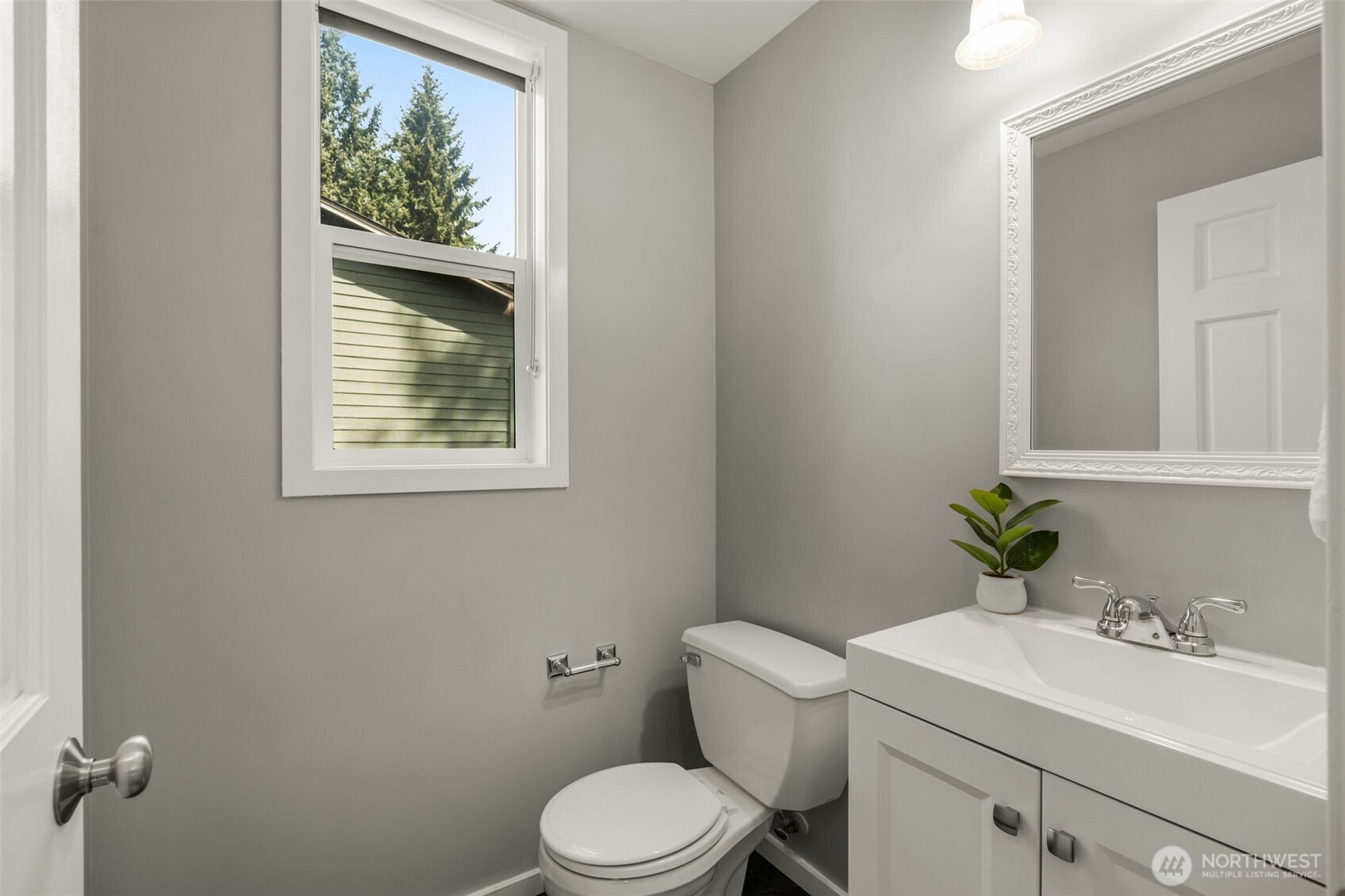 15009 Westminster Way N, Seattle, WA 98133